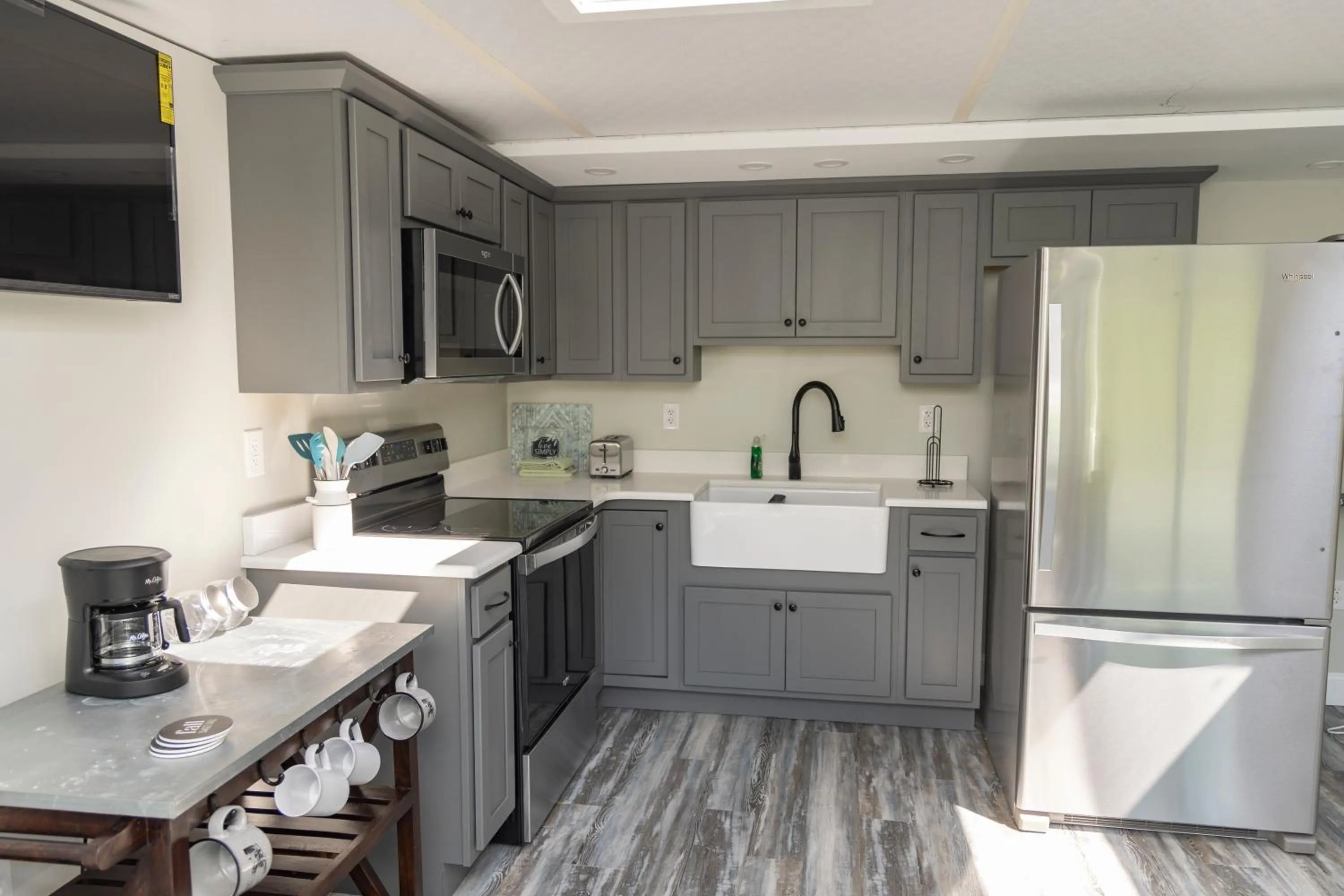 Kitchen or kitchenette in Stony Fork Inn