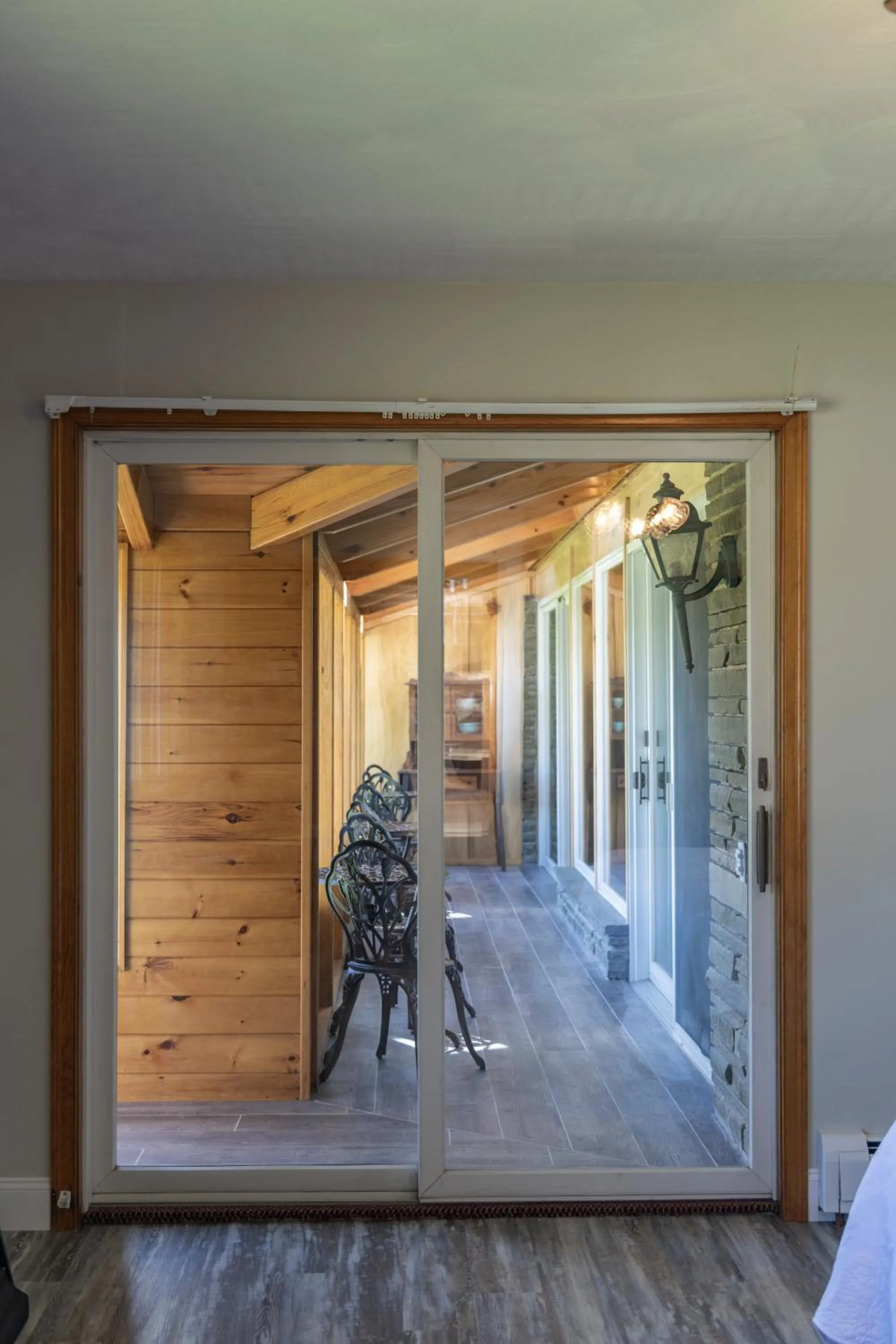 Facade/entrance in Stony Fork Inn
