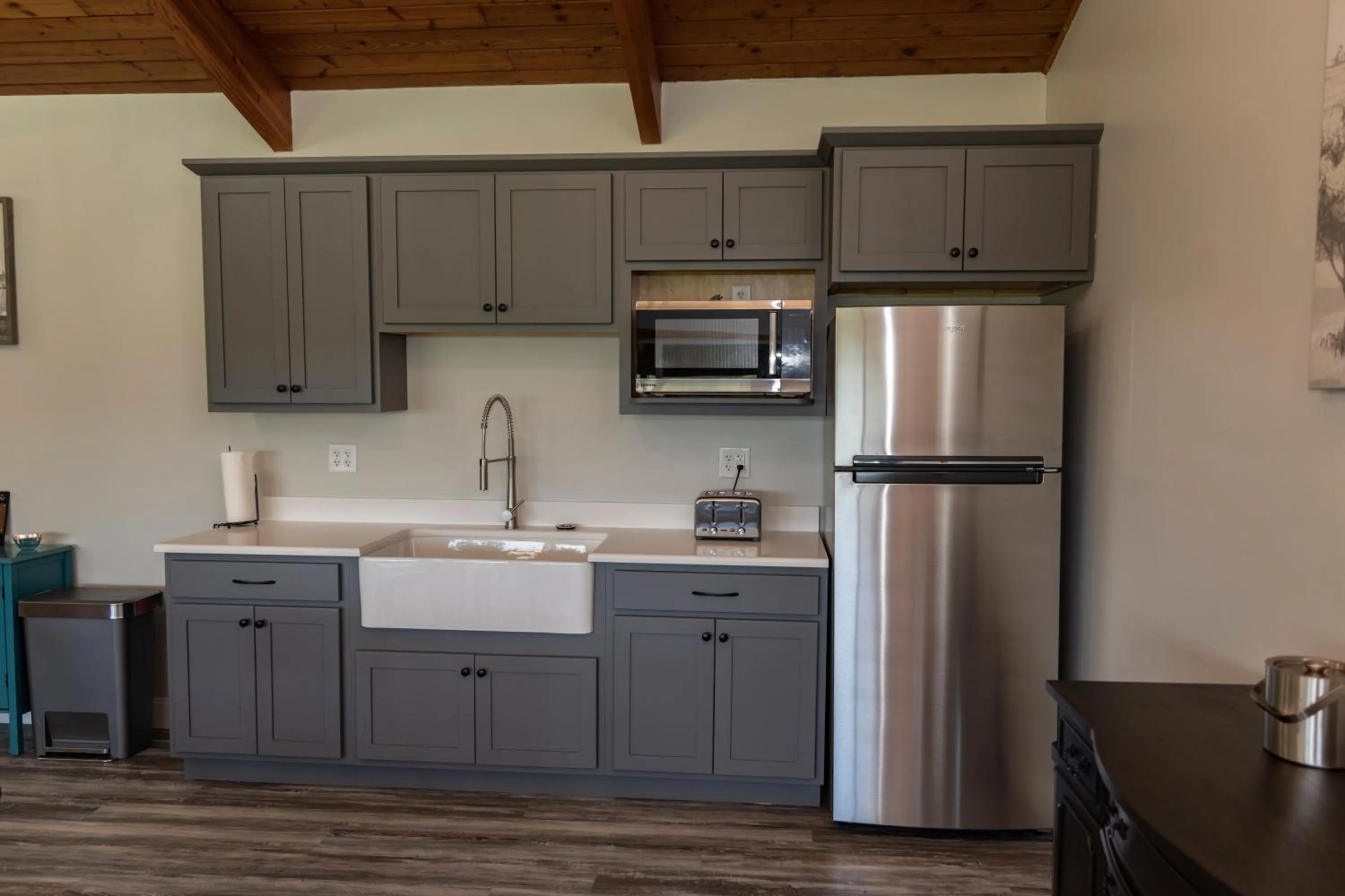 Kitchen or kitchenette in Stony Fork Inn