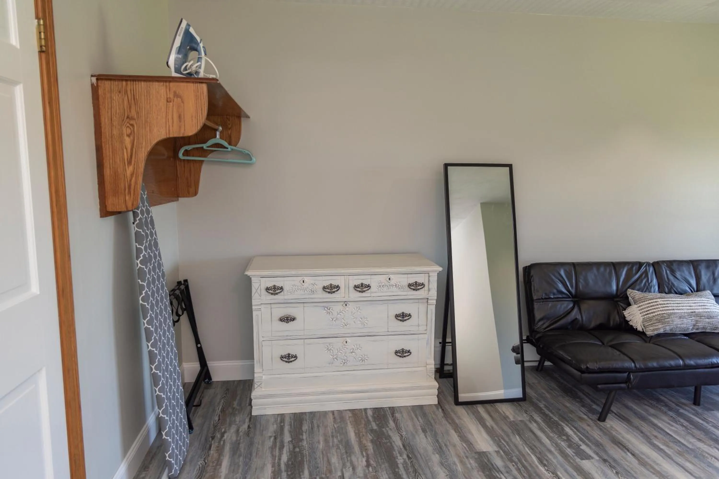 Living room in Stony Fork Inn