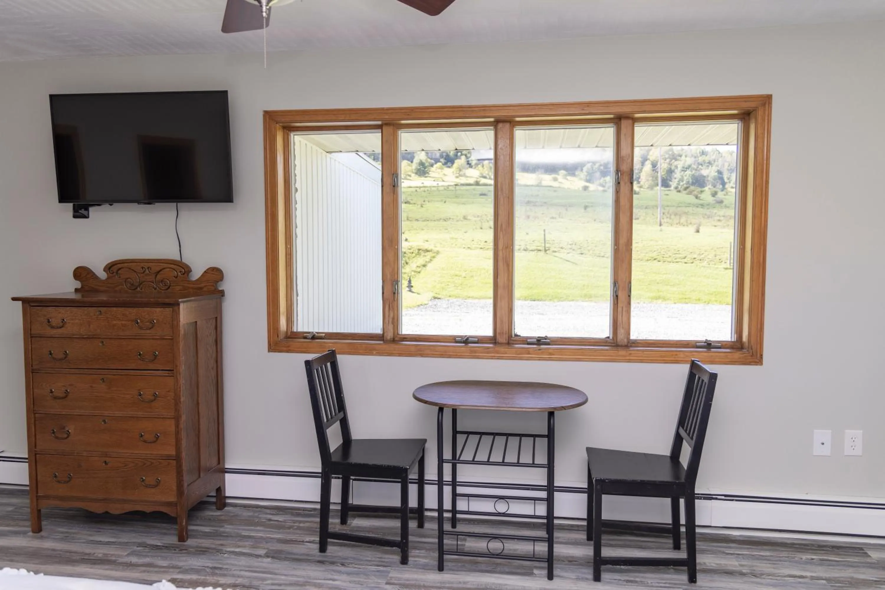 TV and multimedia in Stony Fork Inn