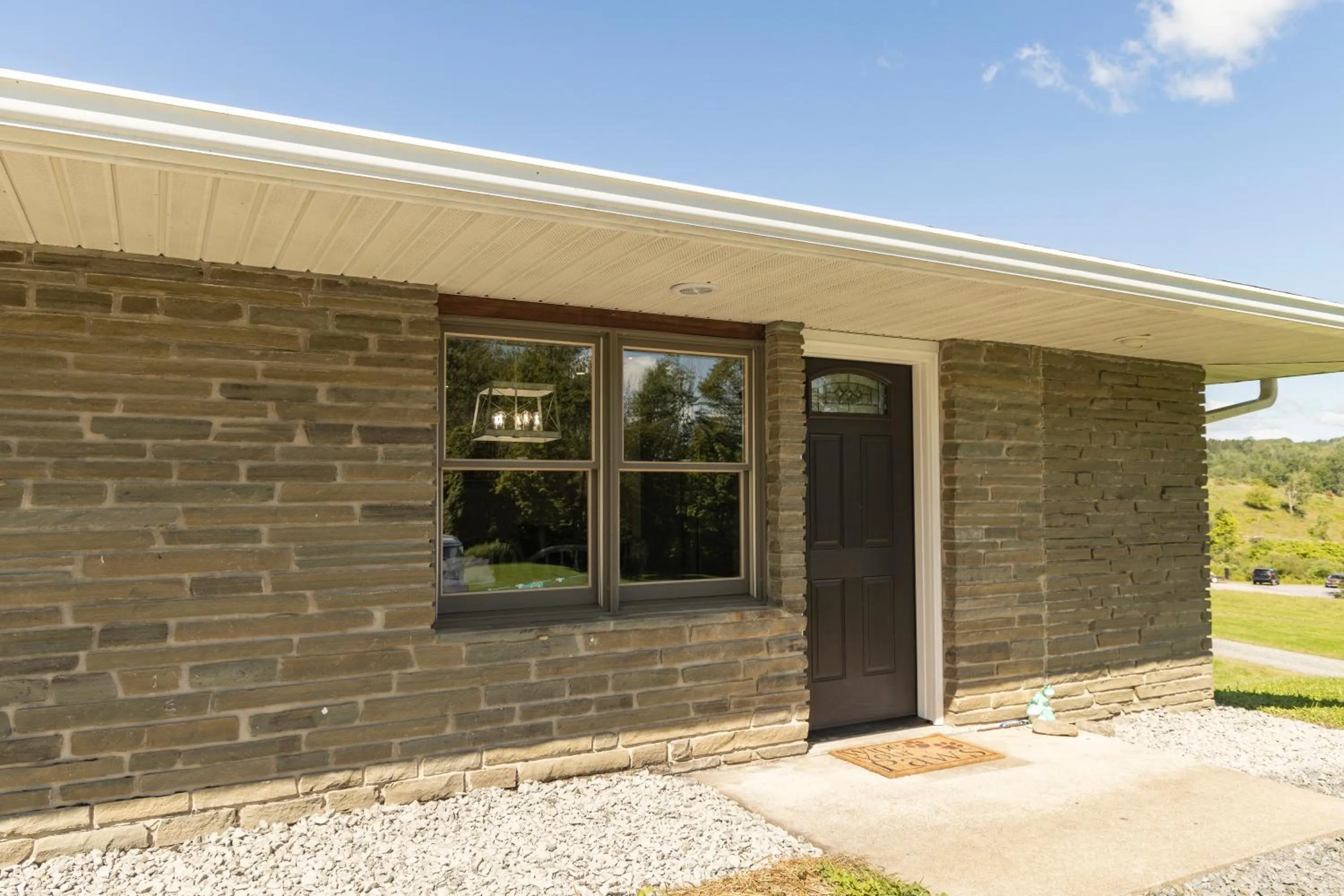 Property building in Stony Fork Inn