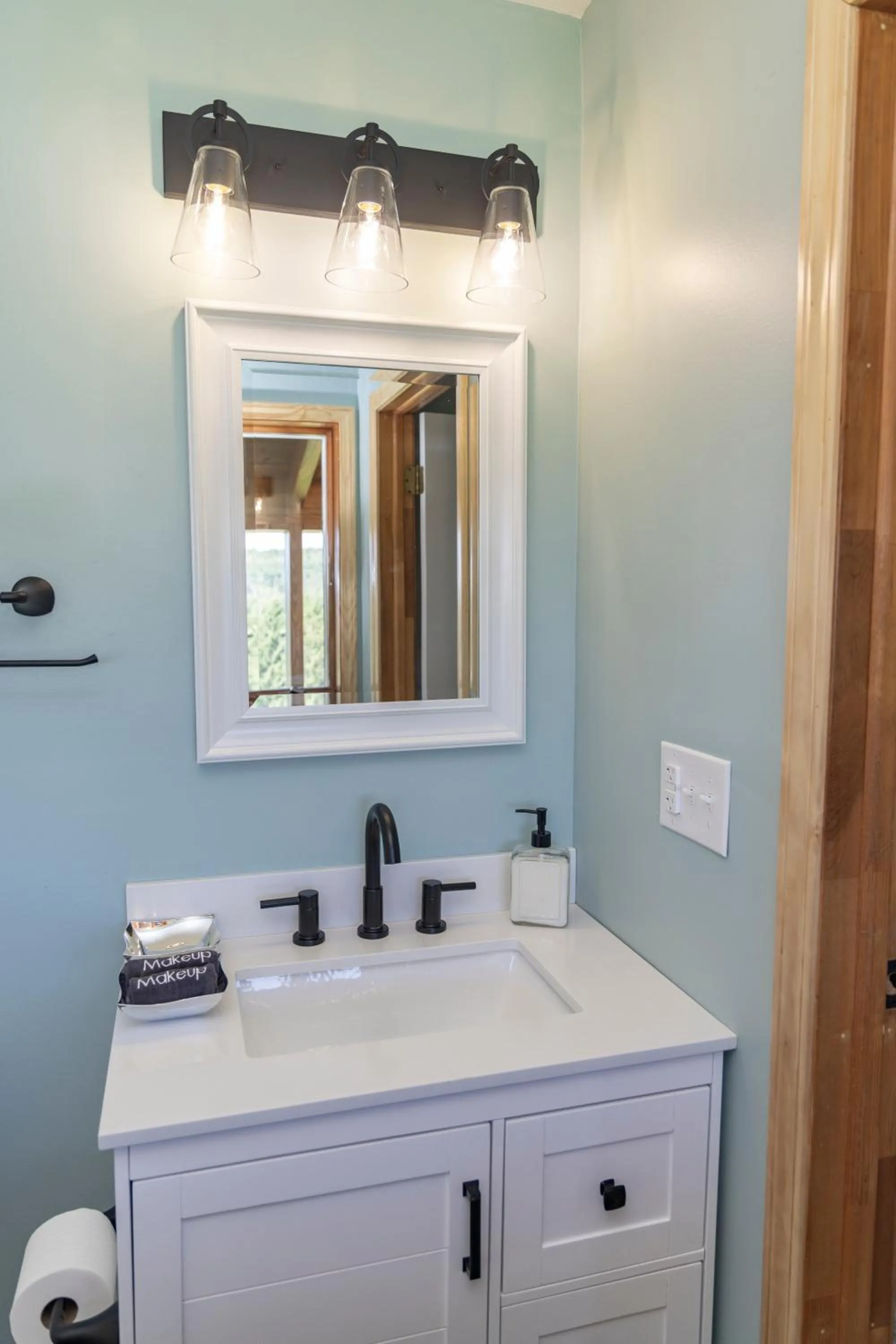 Shower in Stony Fork Inn