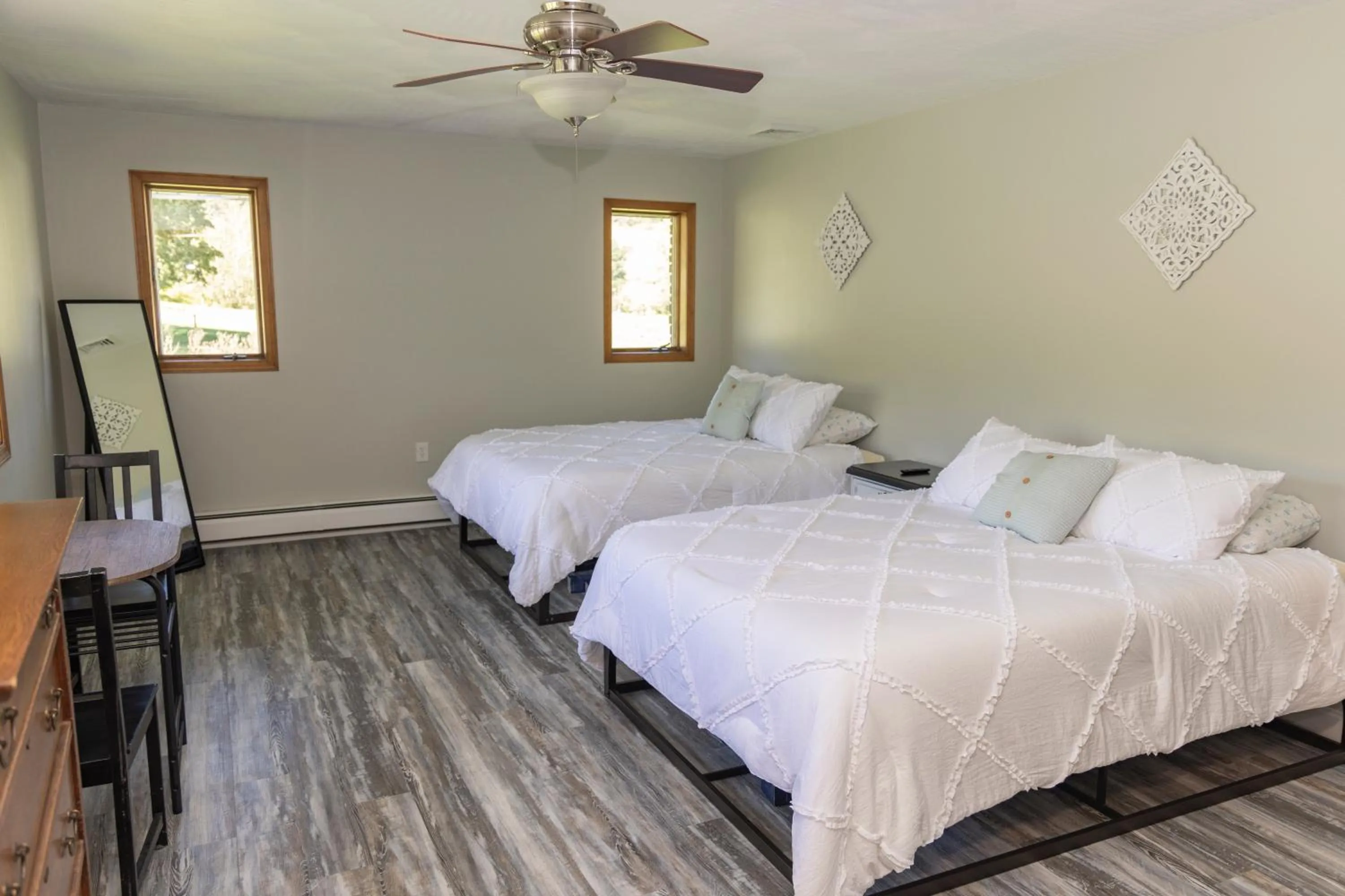 Bed in Stony Fork Inn