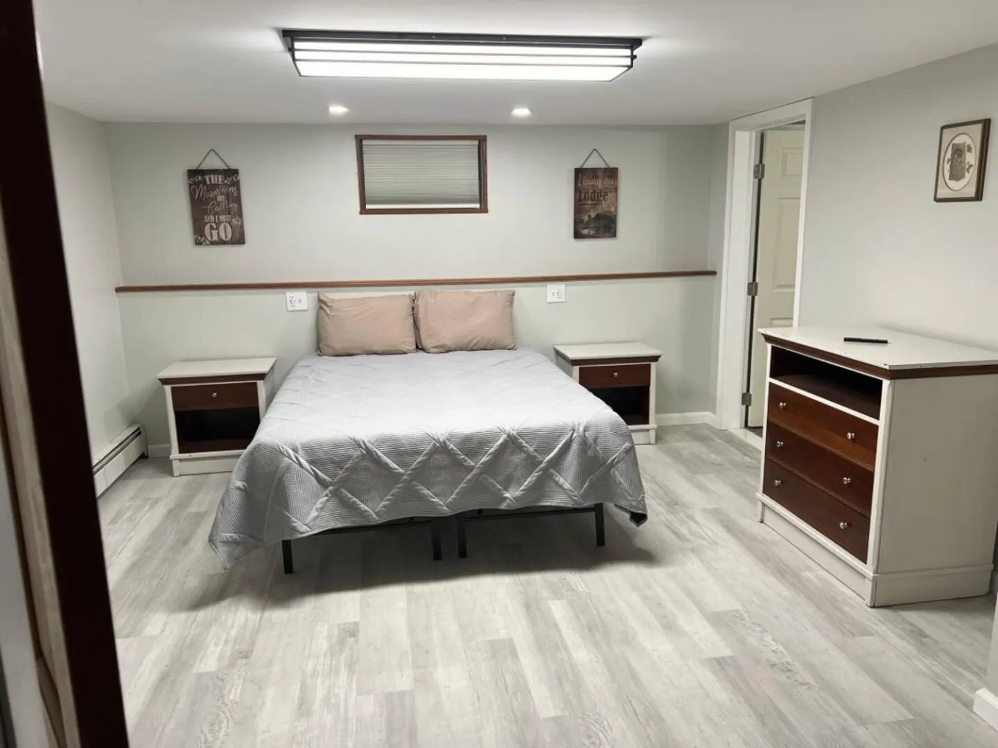 Bed in Stony Fork Inn