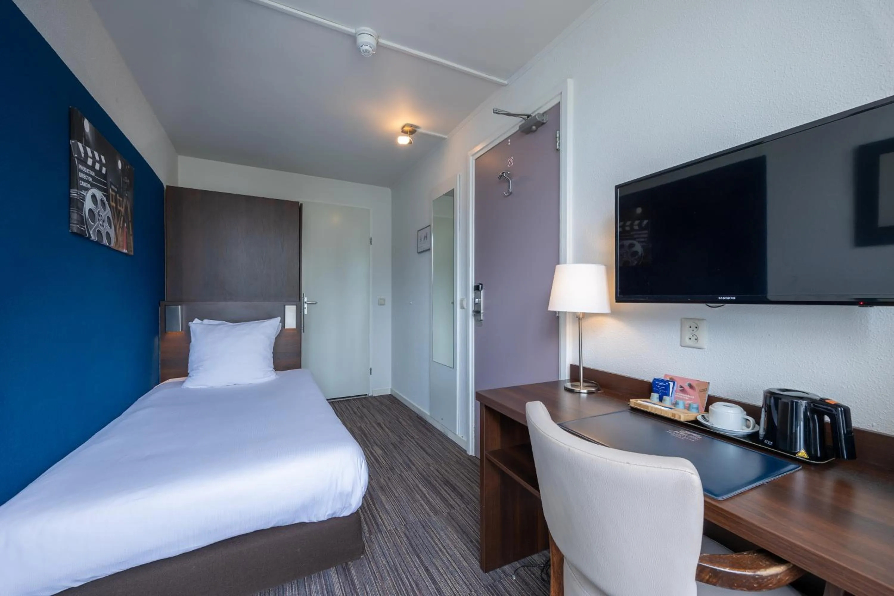 Bedroom, Bed in Amrâth Hotel Media Park Hilversum