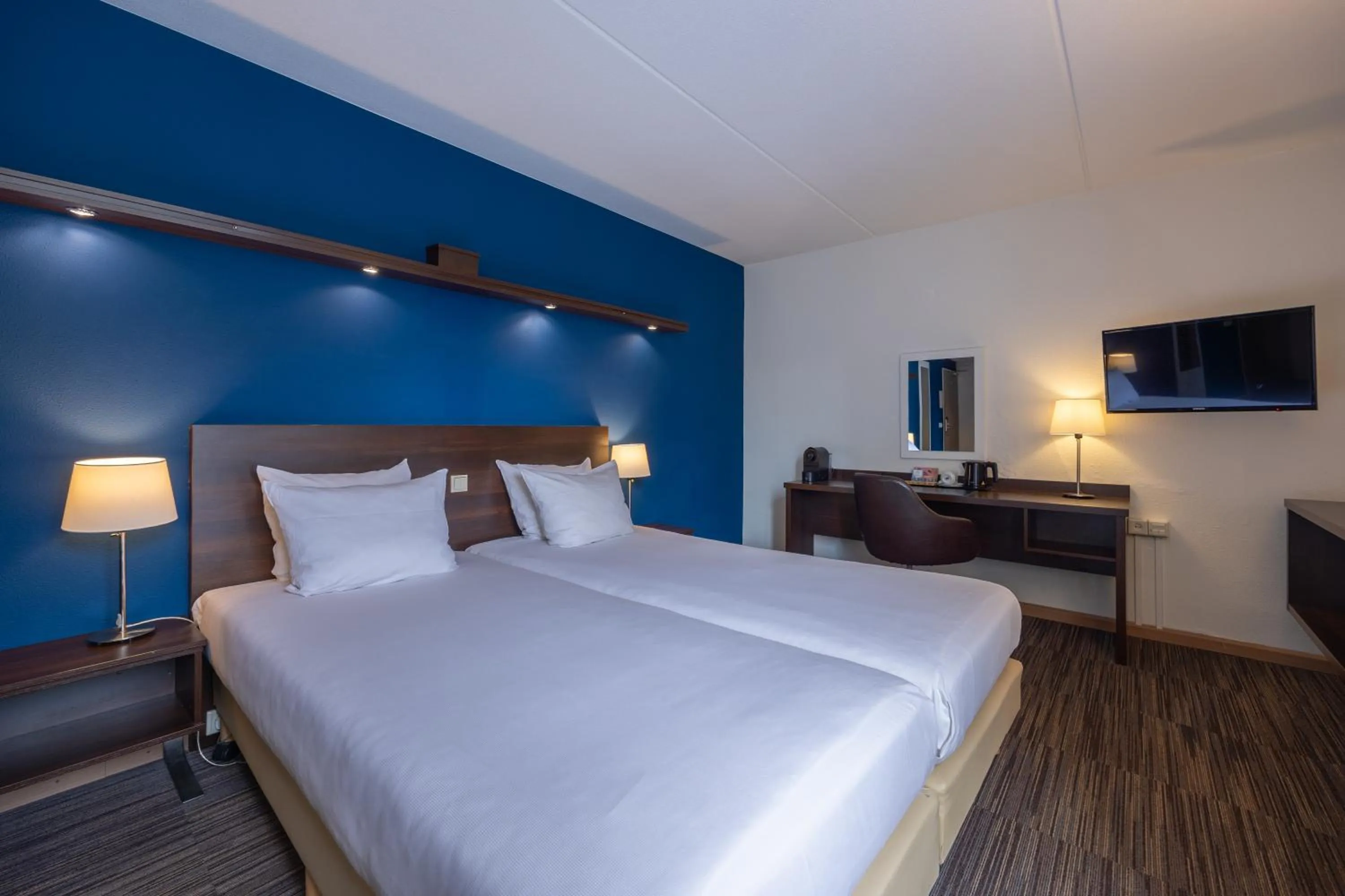 Bedroom, Bed in Amrâth Hotel Media Park Hilversum