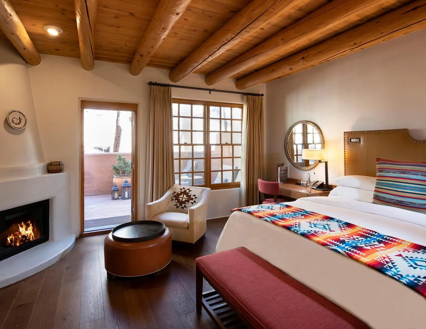 Bedroom, Bed in Rosewood Inn of the Anasazi