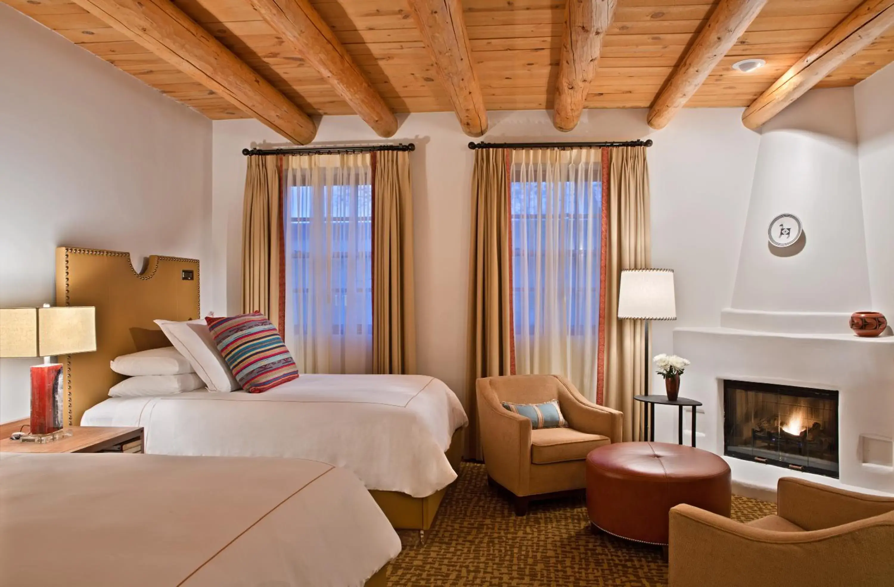 Superior Double Room in Rosewood Inn of the Anasazi Superior Double Room in Rosewood Inn of the Anasazi