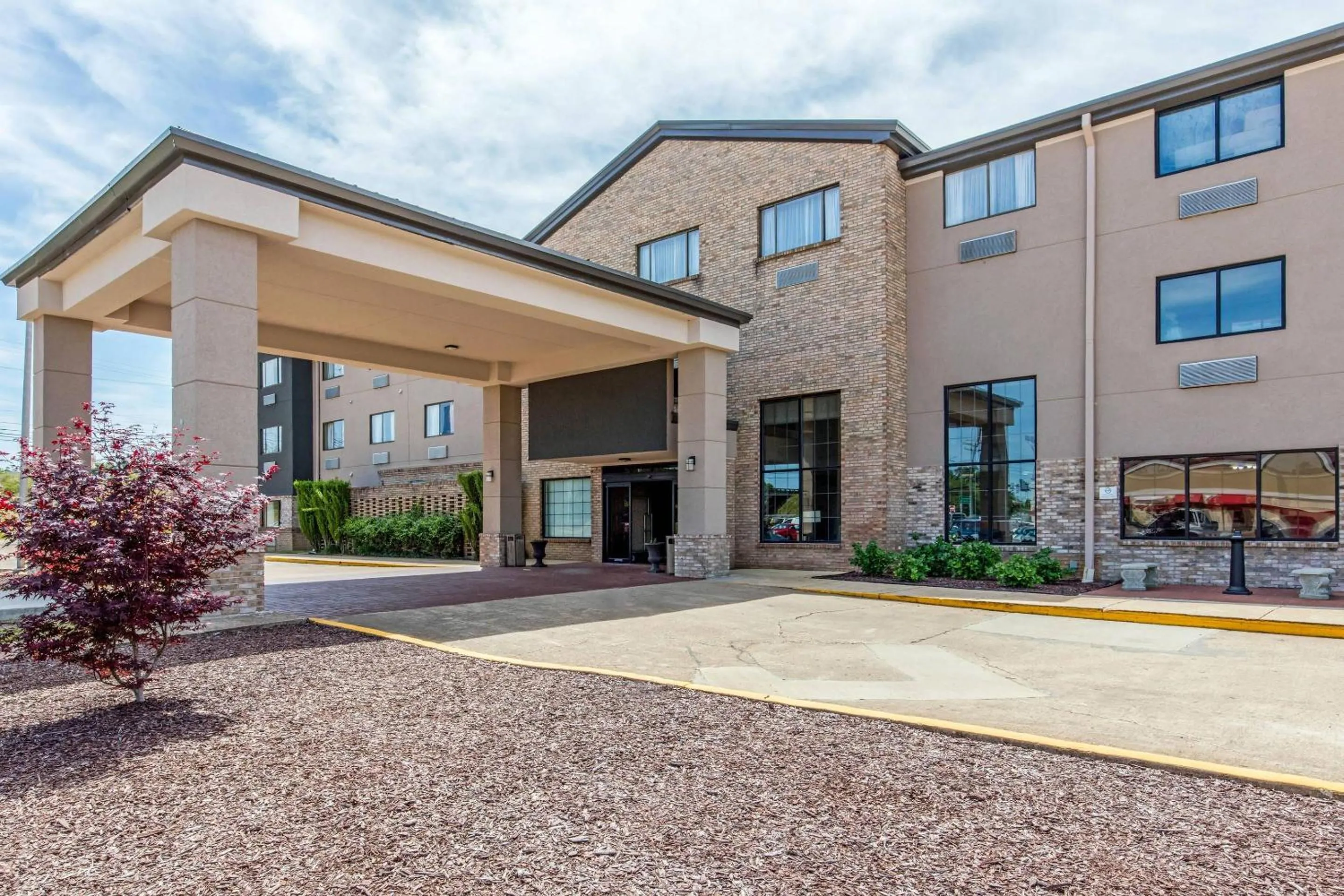 Property building in Comfort Inn & Suites McComb