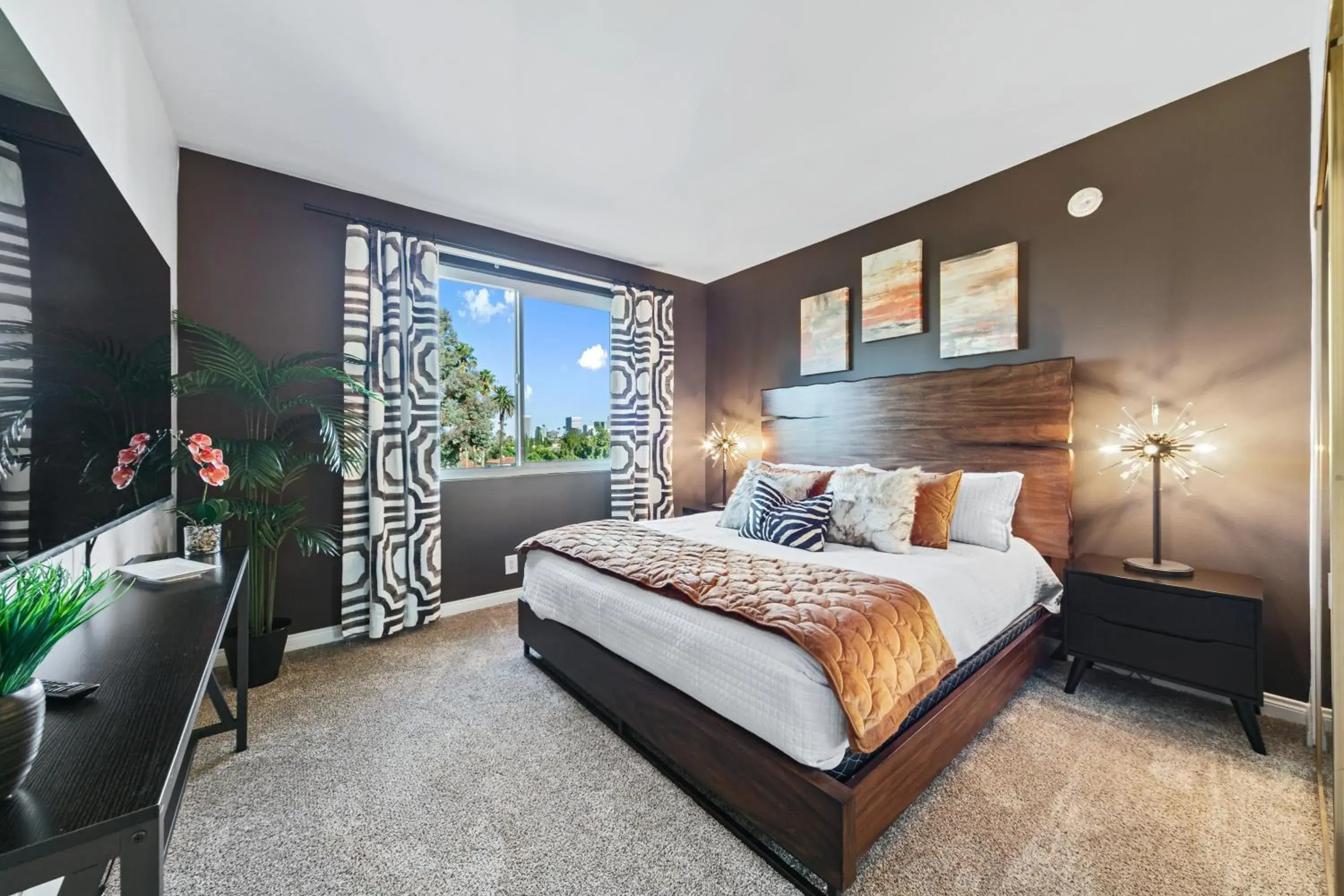 Beverly Hills 2 bed 2 bath Penthouse with Den and Parking 414 Beverly Hills 2 bed 2 bath Penthouse with Den and Parking 414