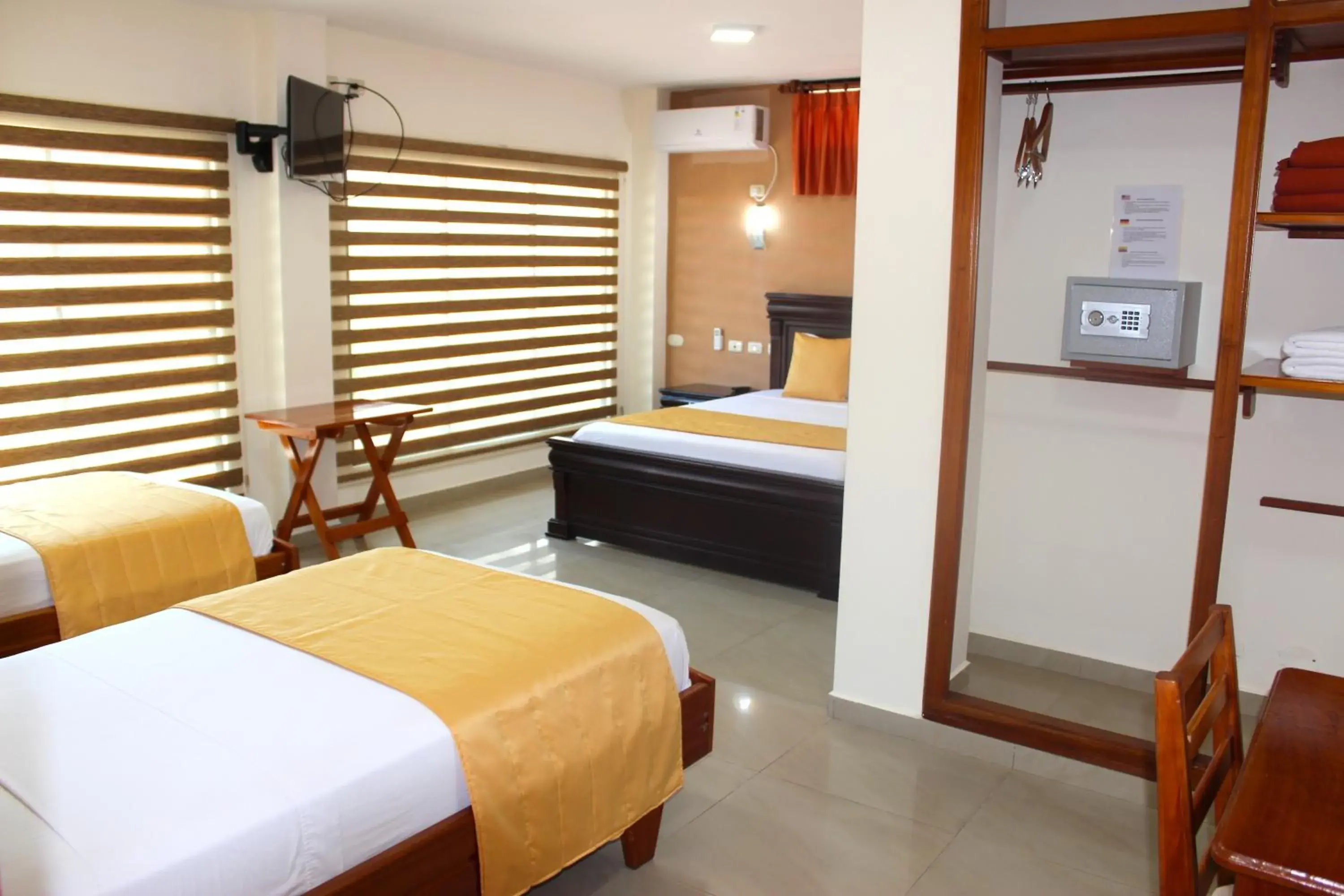 Bed in Hotel Flamingo Bed in Hotel Flamingo