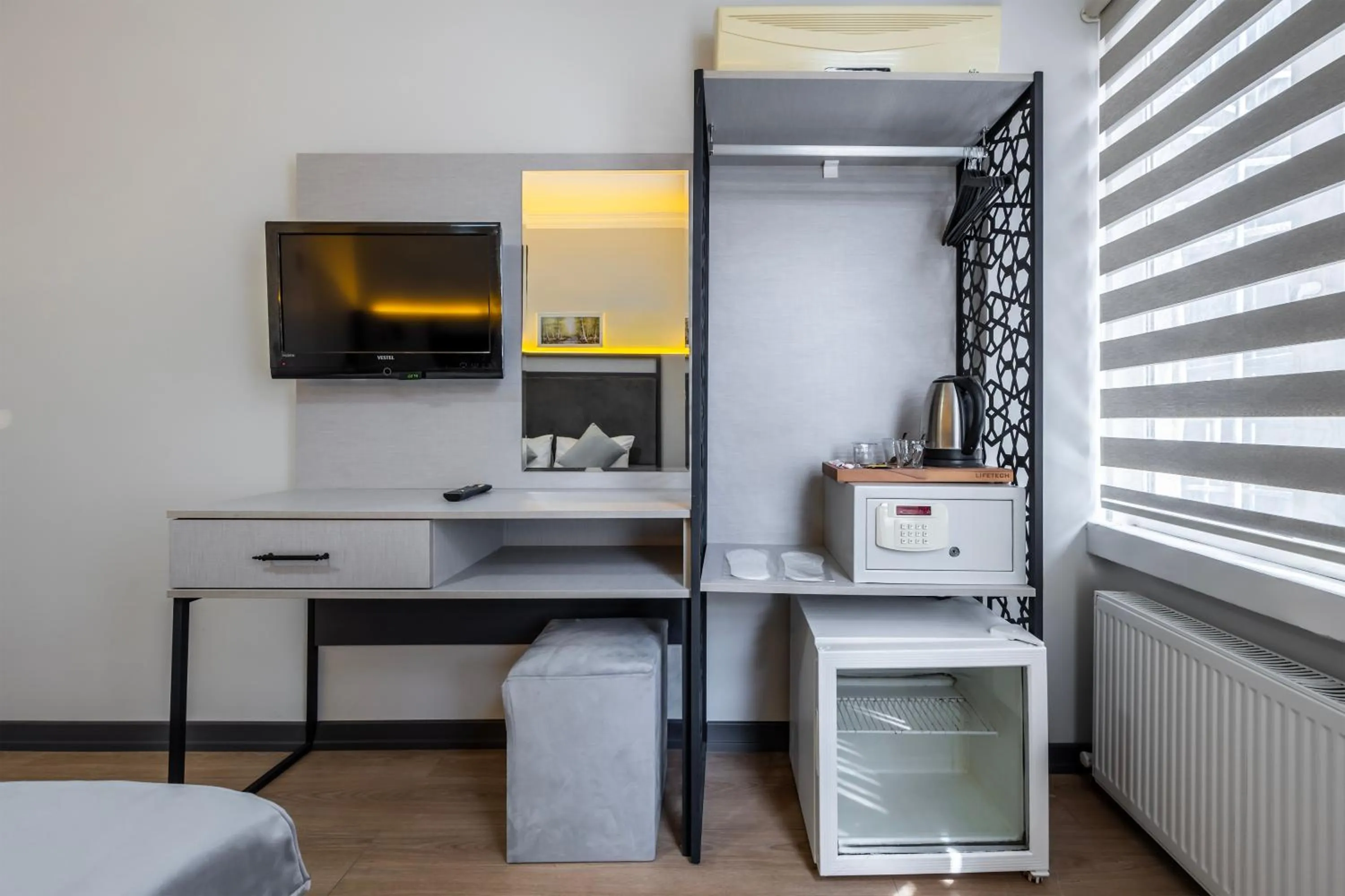 TV and multimedia in Taksim Trust Hotel