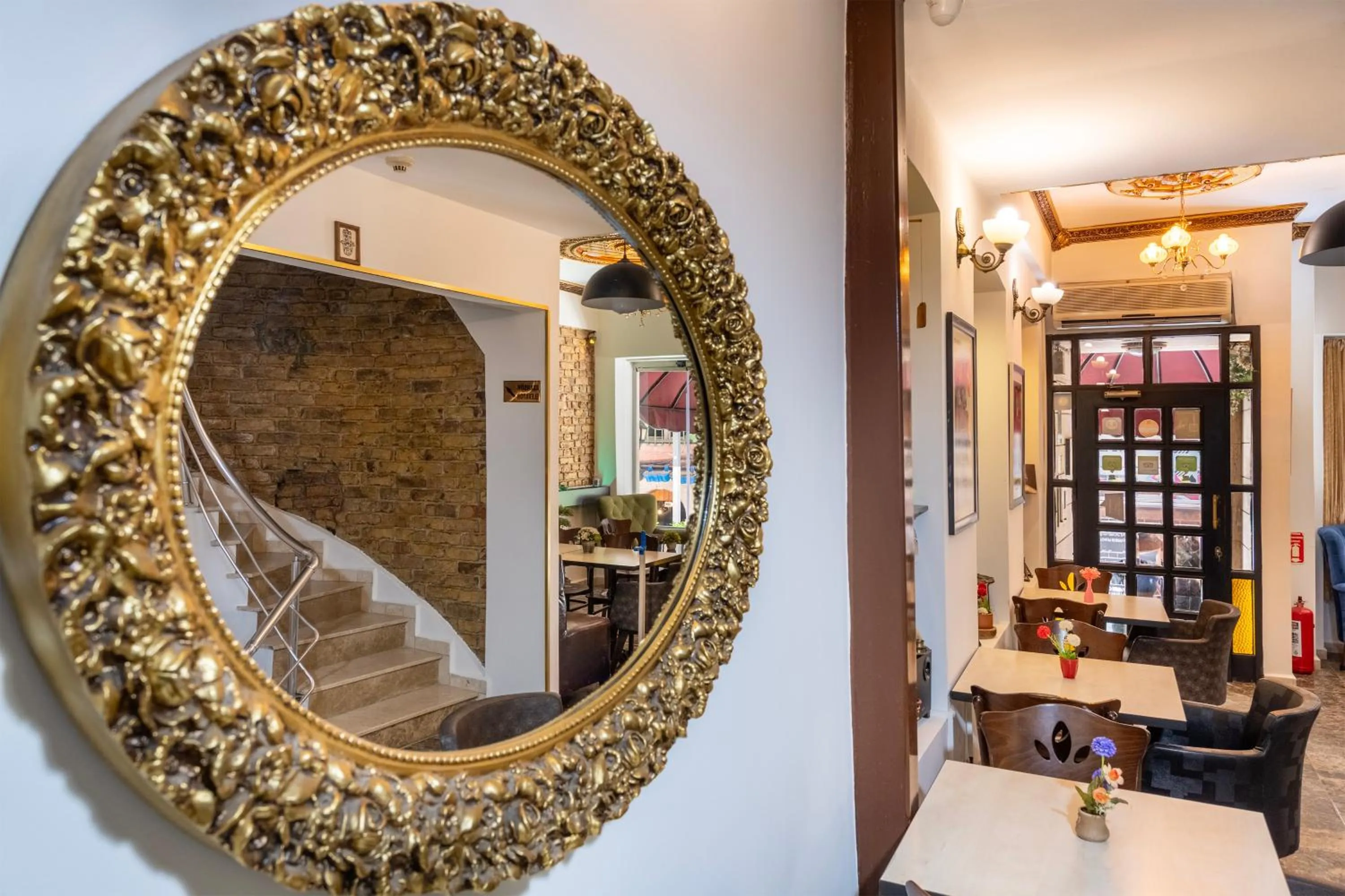 Lobby or reception in Taksim Trust Hotel