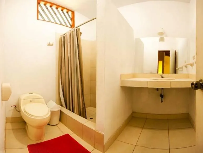 Bathroom in Mancora y Sol
