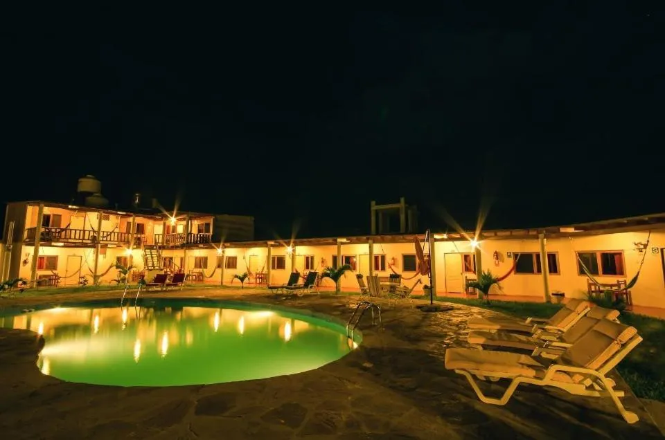Swimming pool in Mancora y Sol