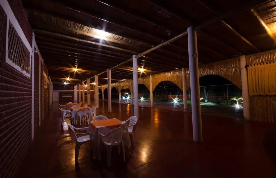 Restaurant/places to eat in Mancora y Sol