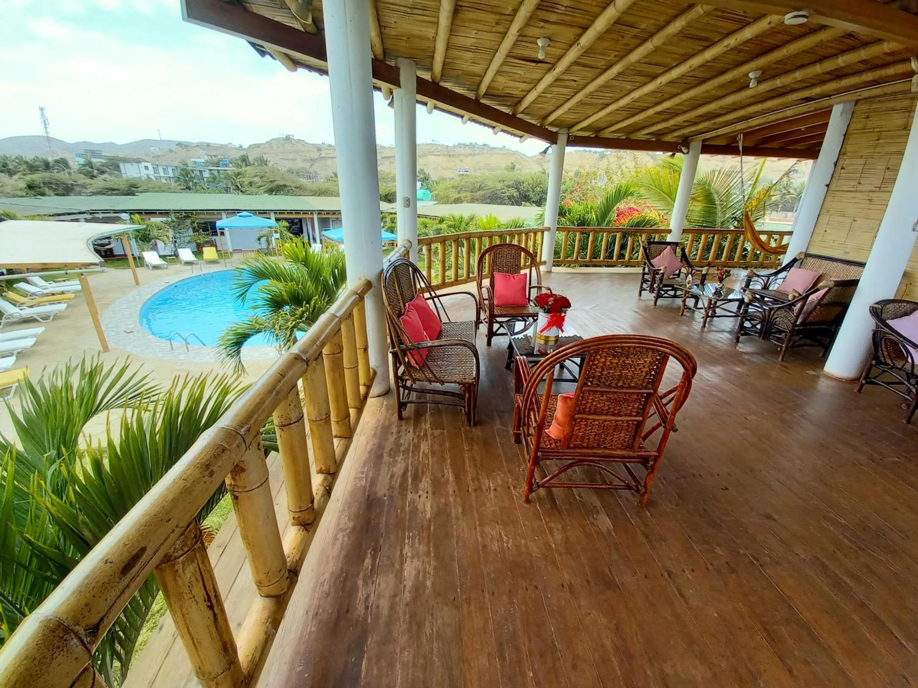 Pool view in Mancora y Sol