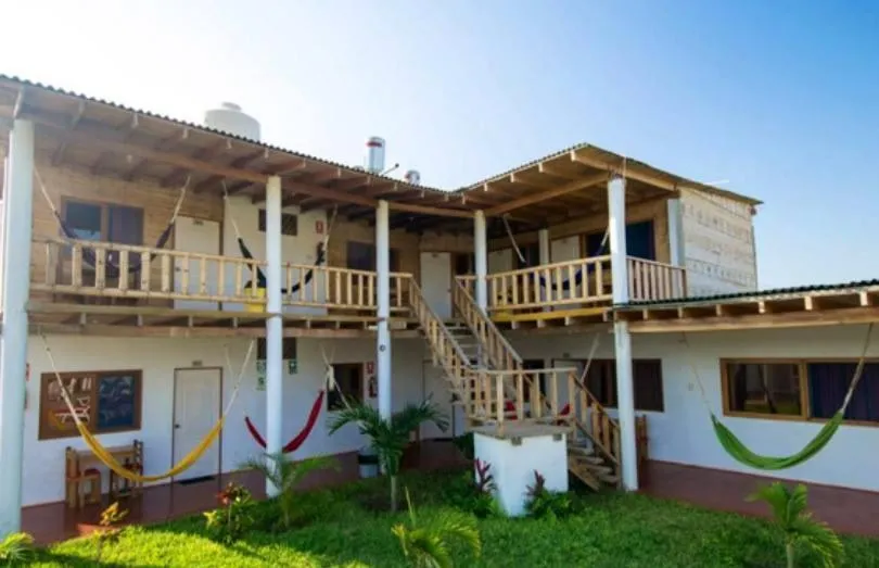 Facade/entrance in Mancora y Sol