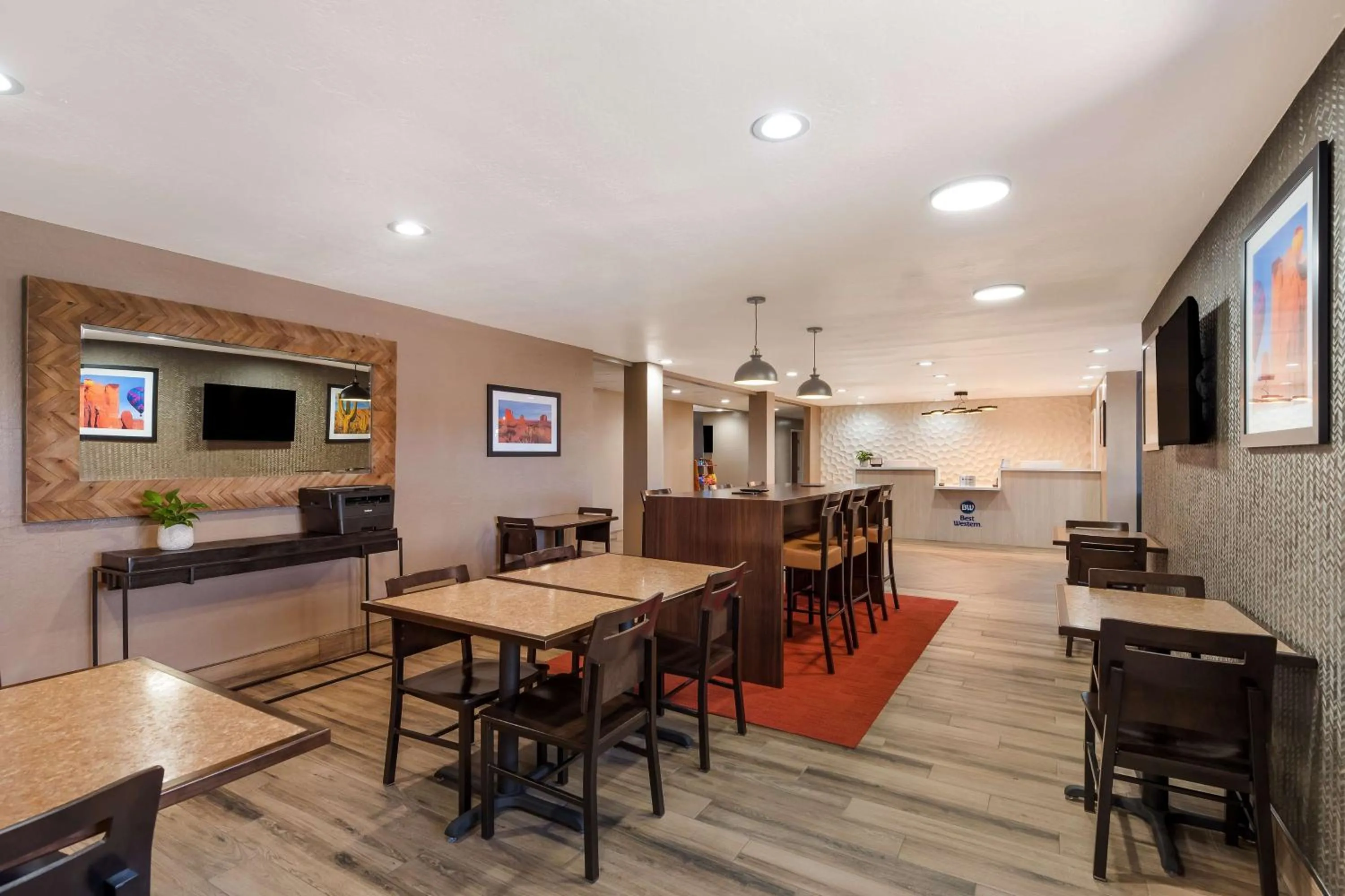 Breakfast in Best Western Bellemont Shadow Mountain Inn