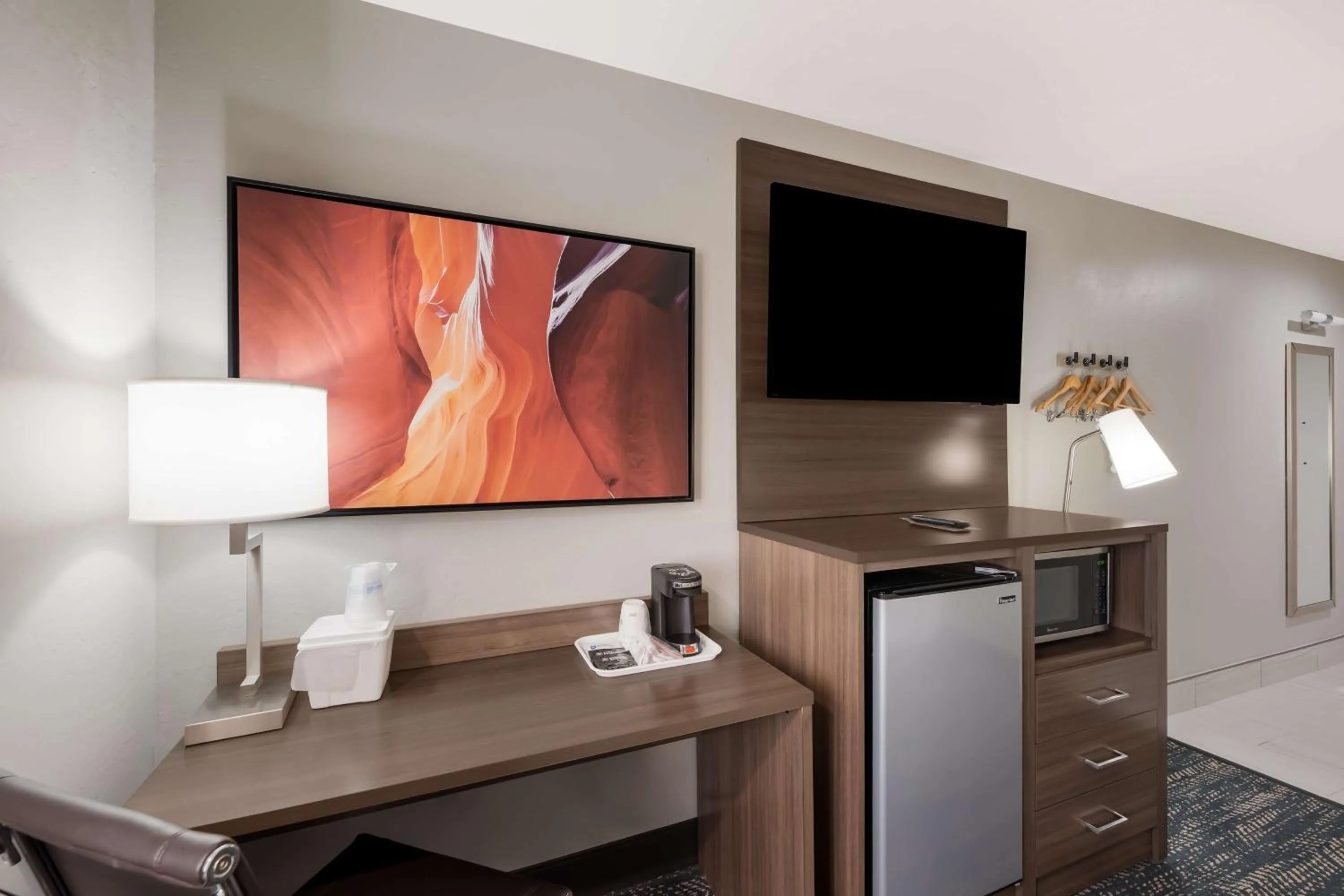 Bedroom in Best Western Bellemont Shadow Mountain Inn
