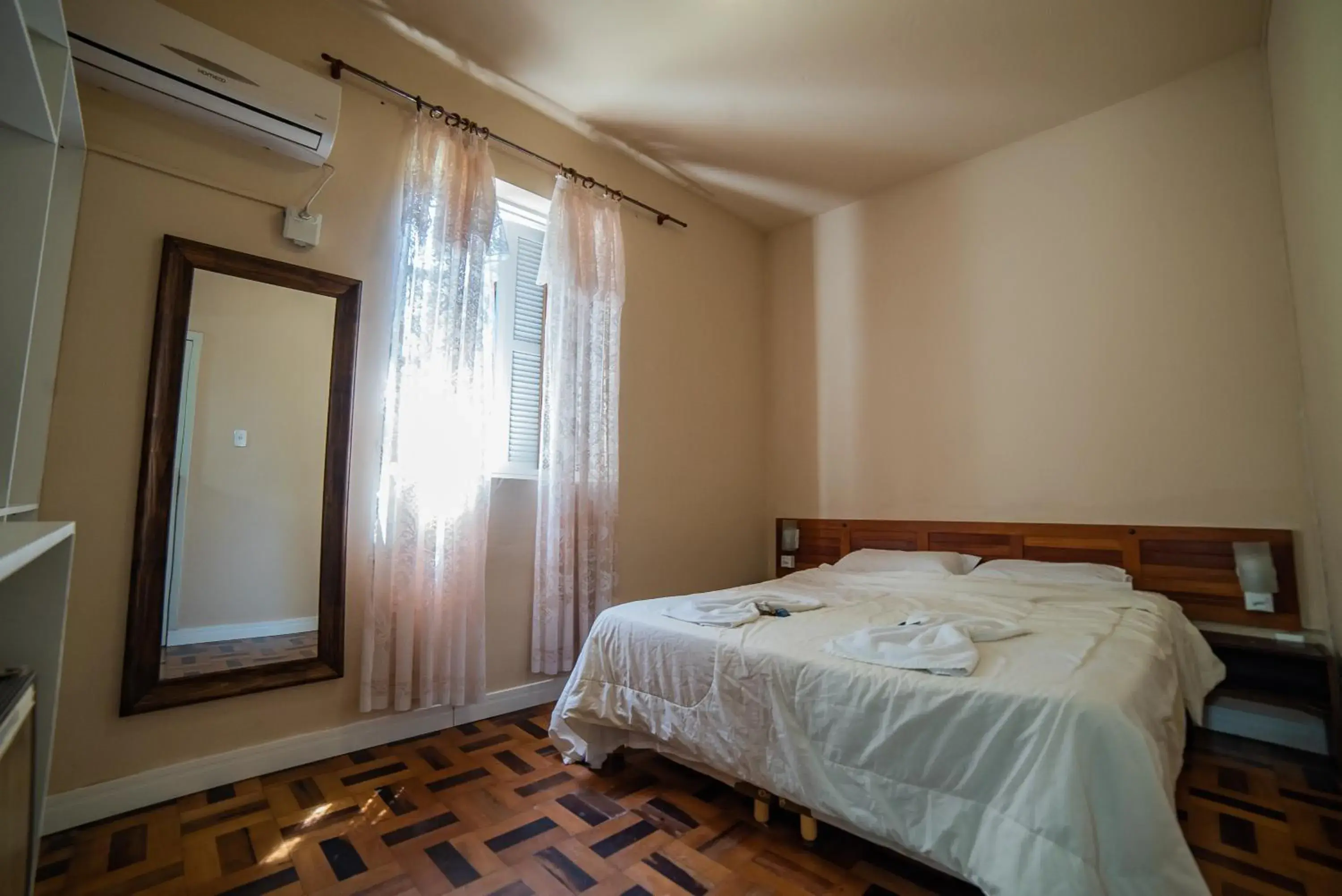 Lateral Room - single occupancy in Hotel Morro dos Conventos Lateral Room - single occupancy in Hotel Morro dos Conventos