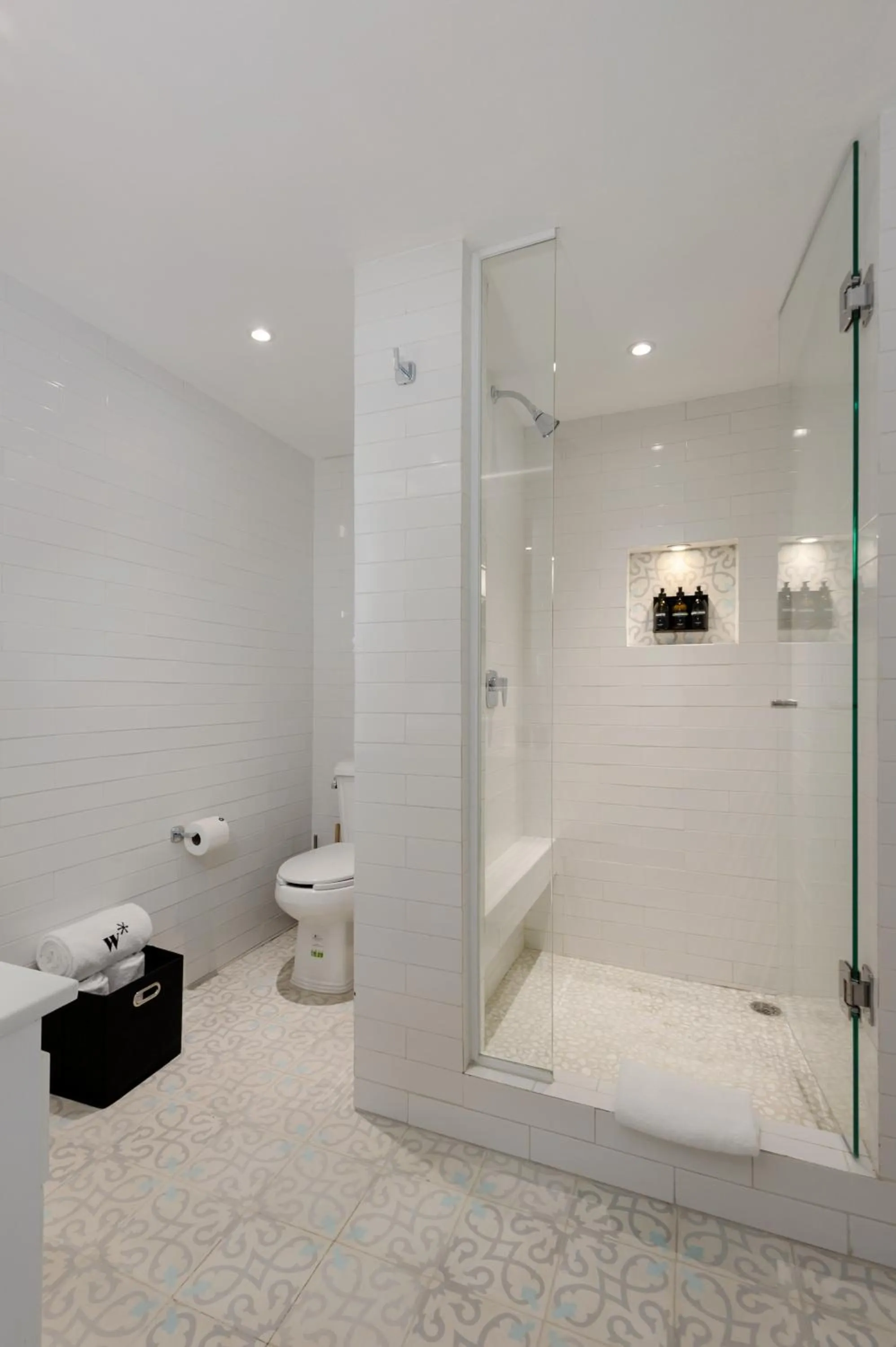 Shower in Nuevo Leon 155 by Wynwood House