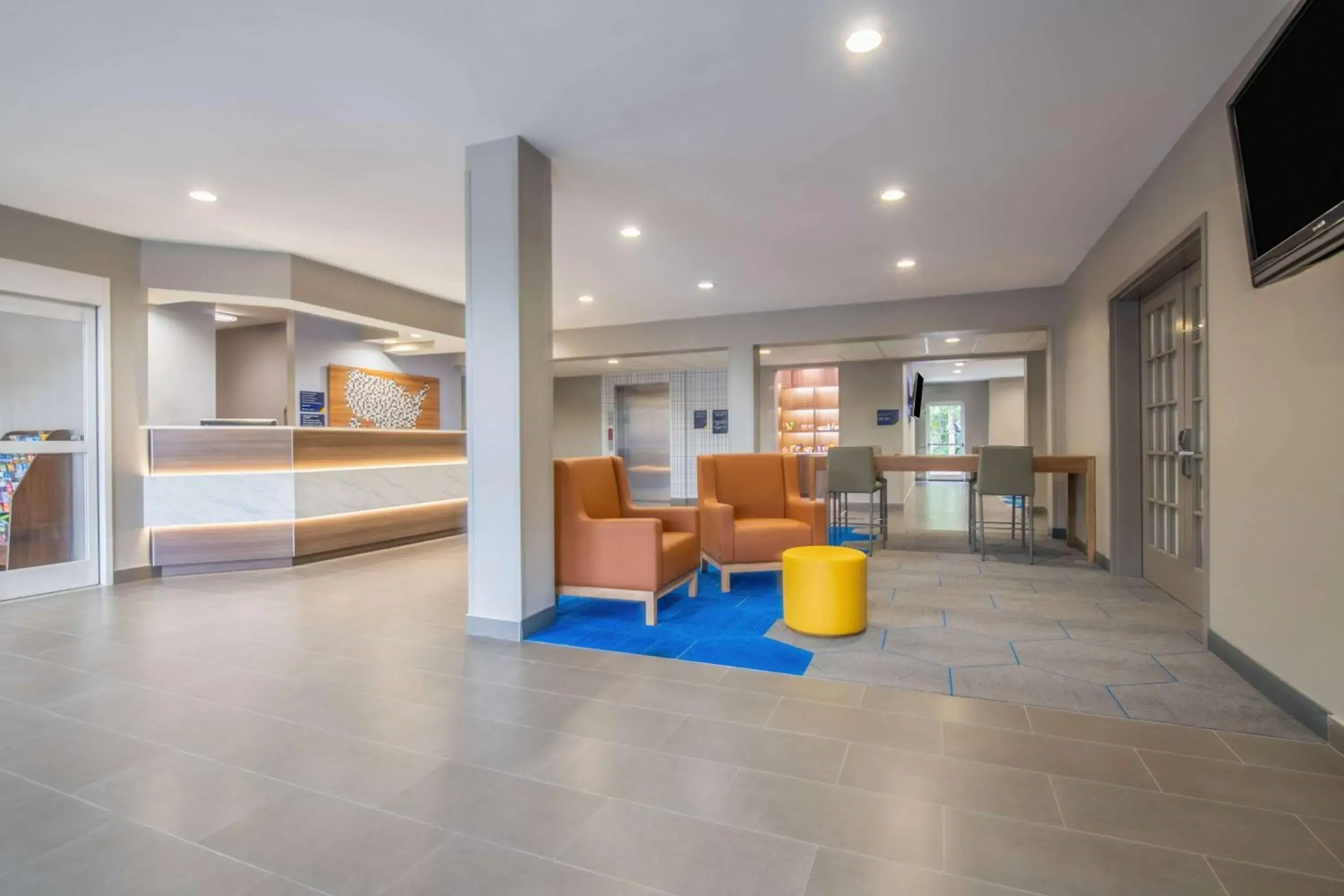Lobby or reception in Microtel Inn and Suites by Wyndham Anderson SC Lobby or reception in Microtel Inn and Suites by Wyndham Anderson SC