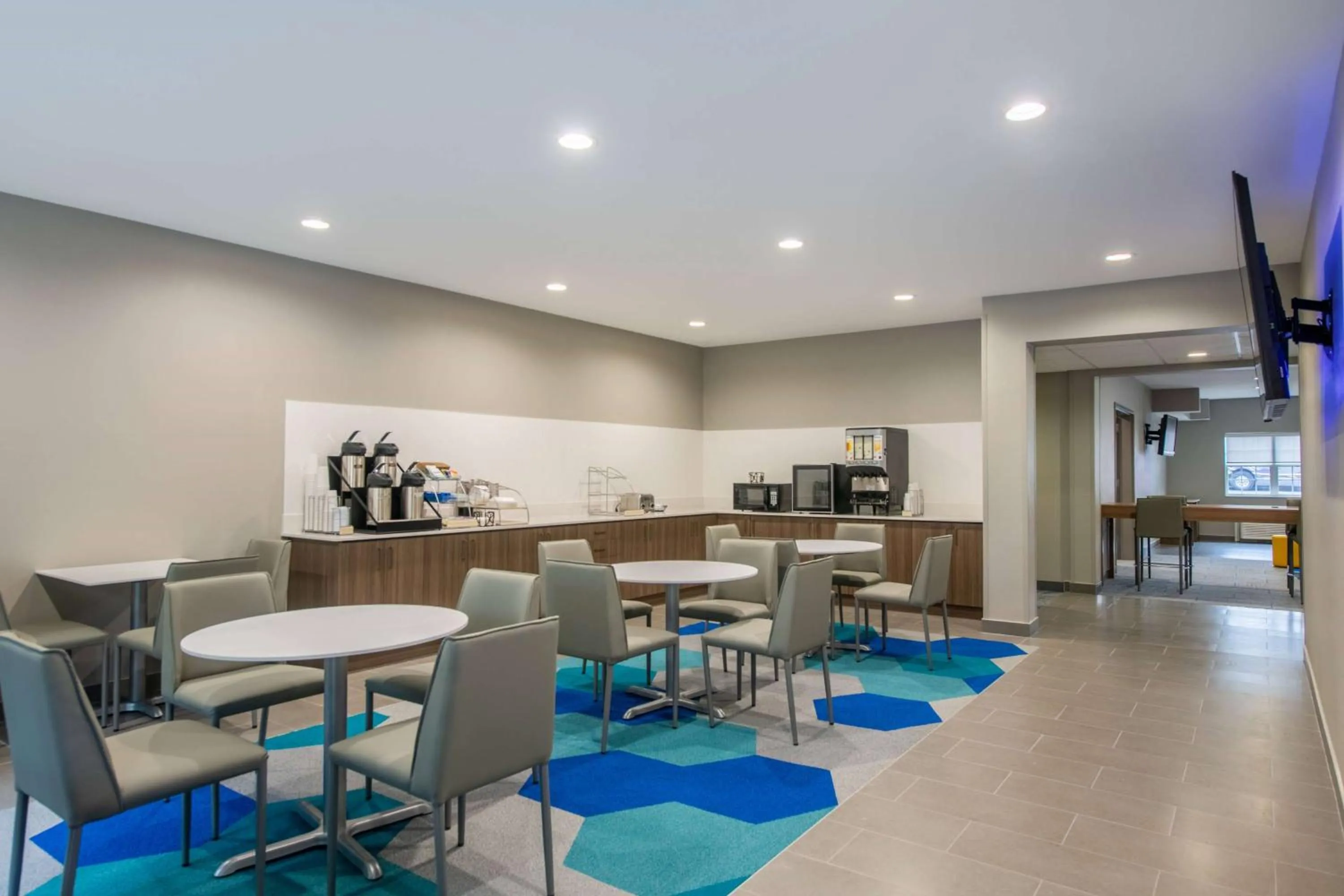 Restaurant/places to eat in Microtel Inn and Suites by Wyndham Anderson SC