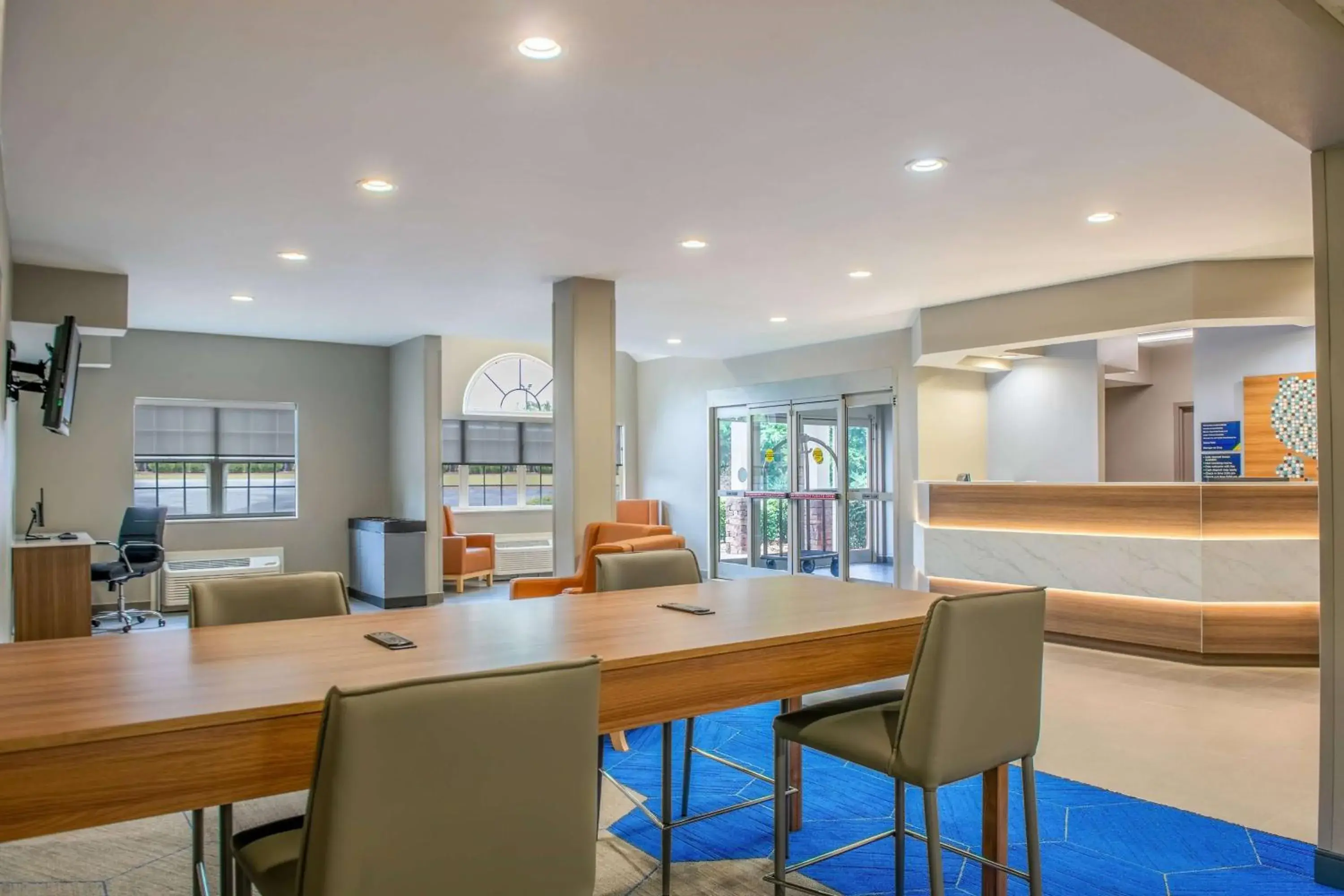 Lobby or reception in Microtel Inn and Suites by Wyndham Anderson SC Lobby or reception in Microtel Inn and Suites by Wyndham Anderson SC