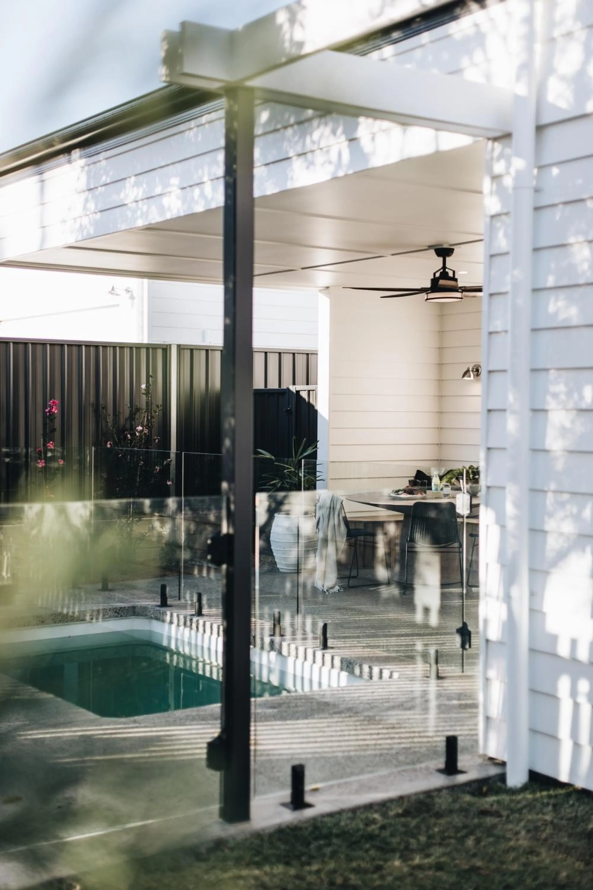 Swimming pool in Maple Cottages, Berry - by Linnaeus Collection