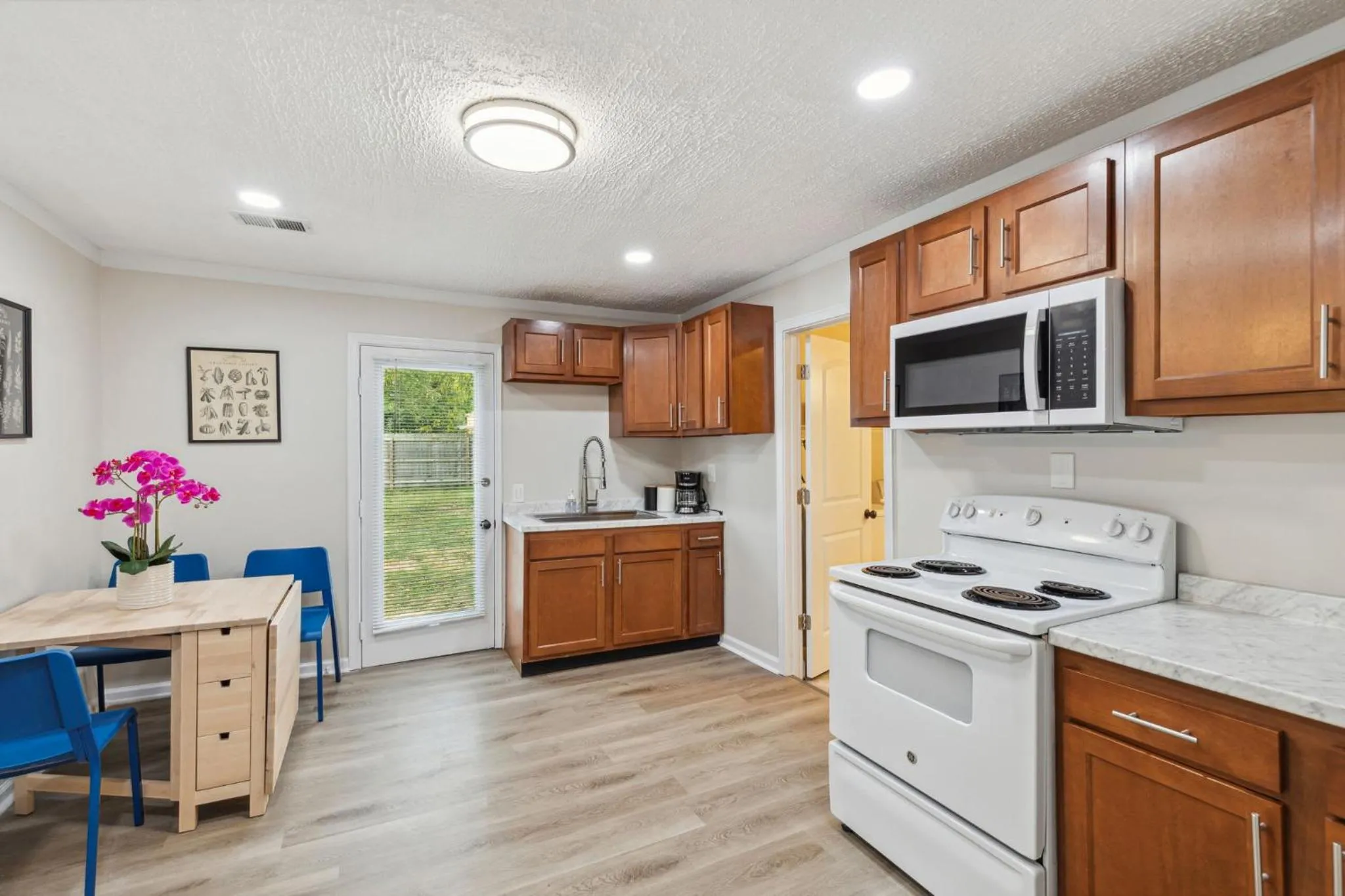 Elm Two Bedroom House in Historic Loveland