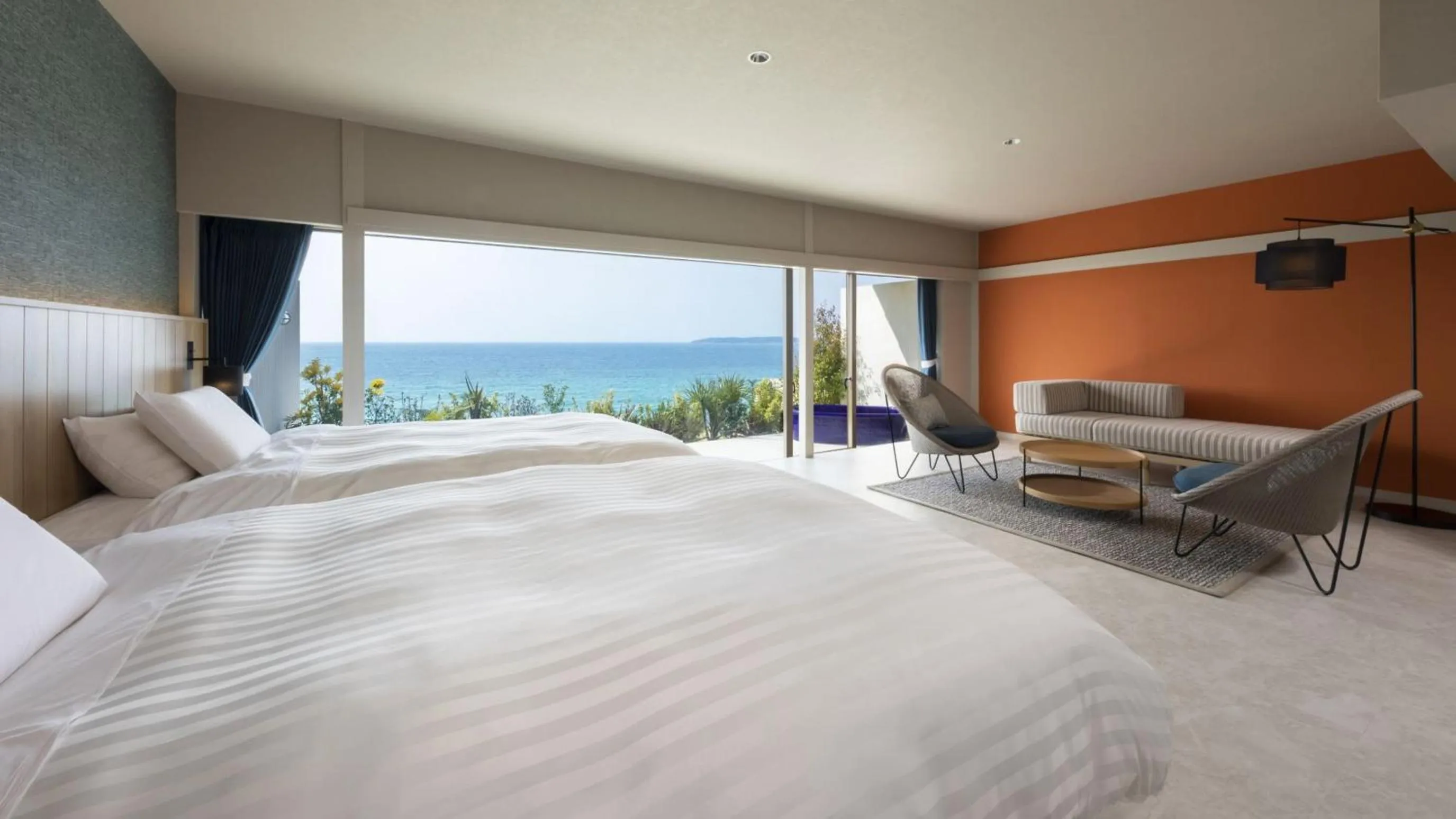 Bed in Hotel Nishinagato Resort