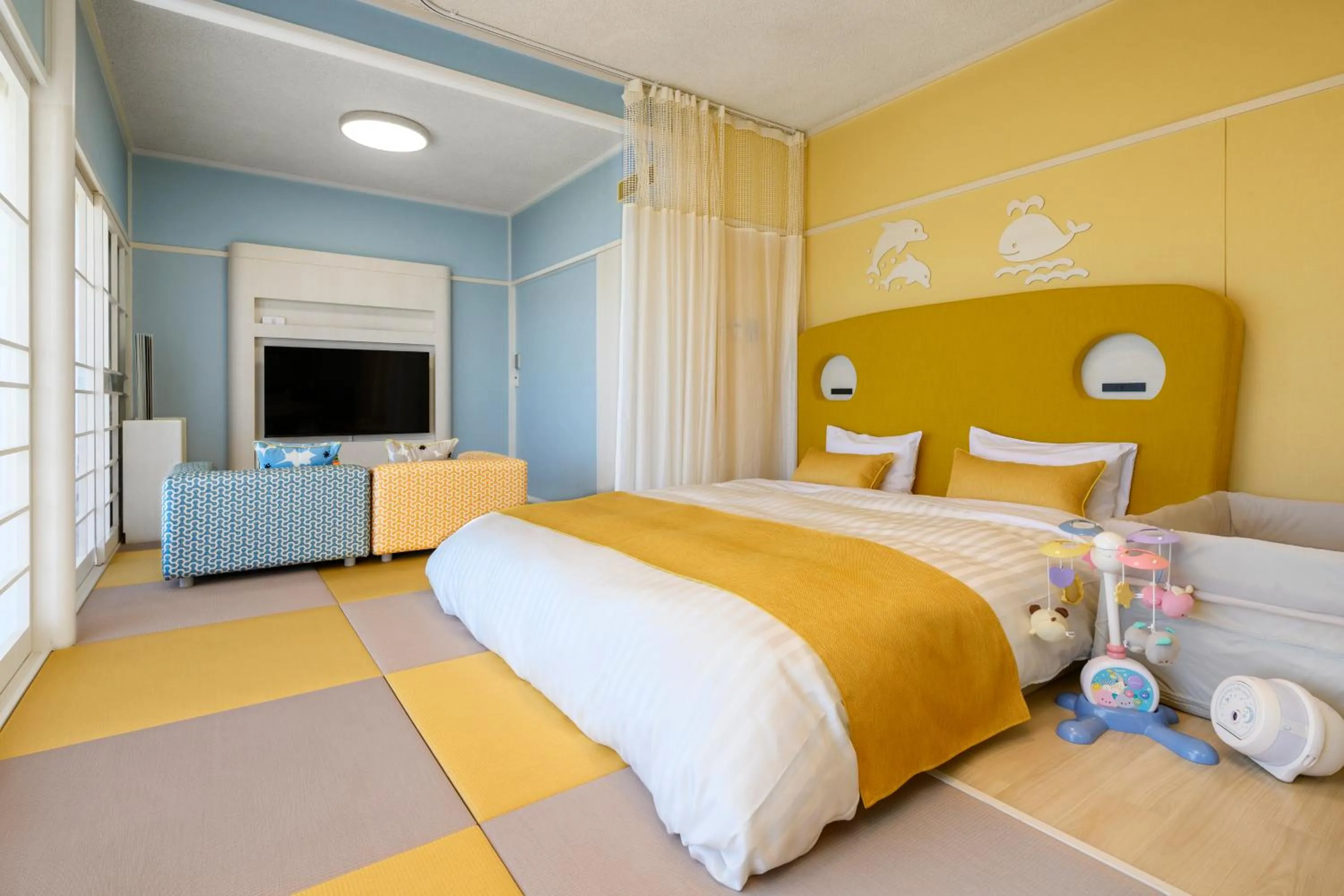 Bed in Hotel Nishinagato Resort