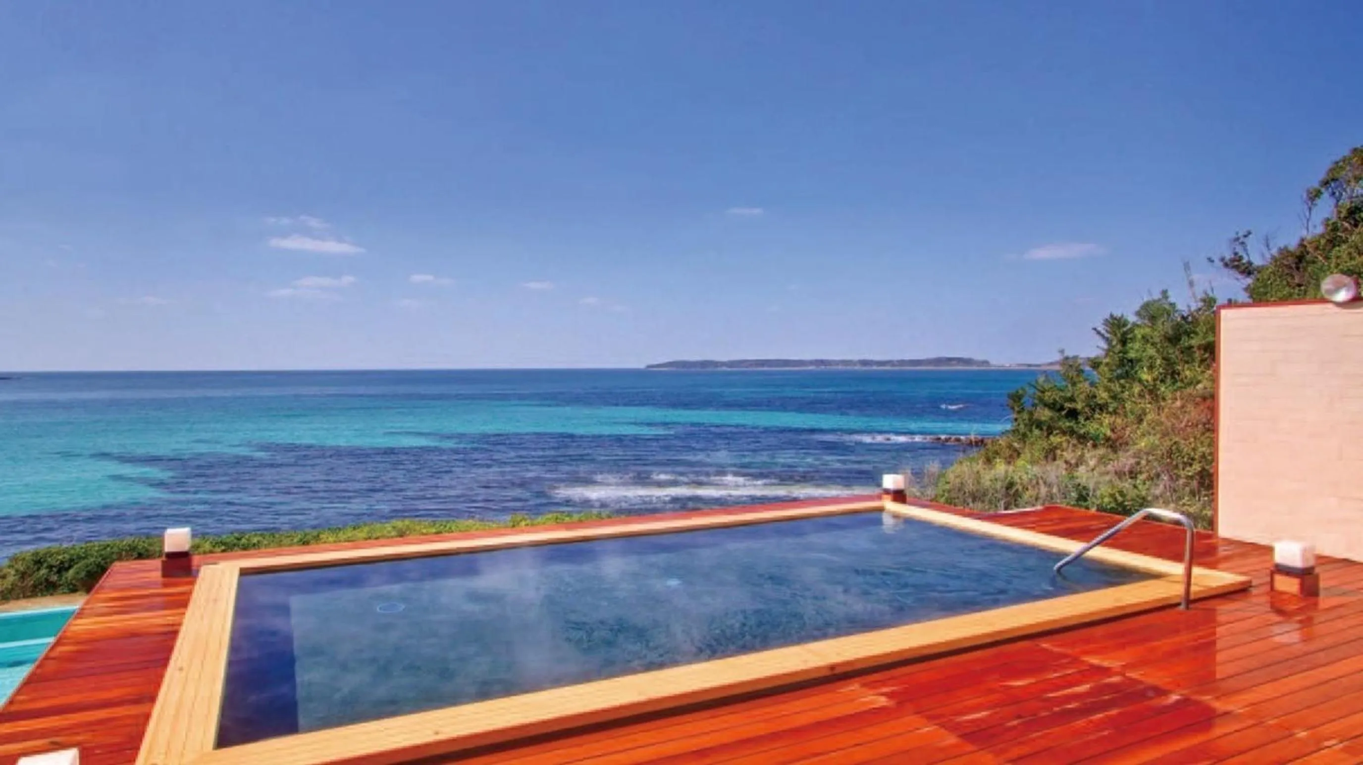 Hot Tub in Hotel Nishinagato Resort