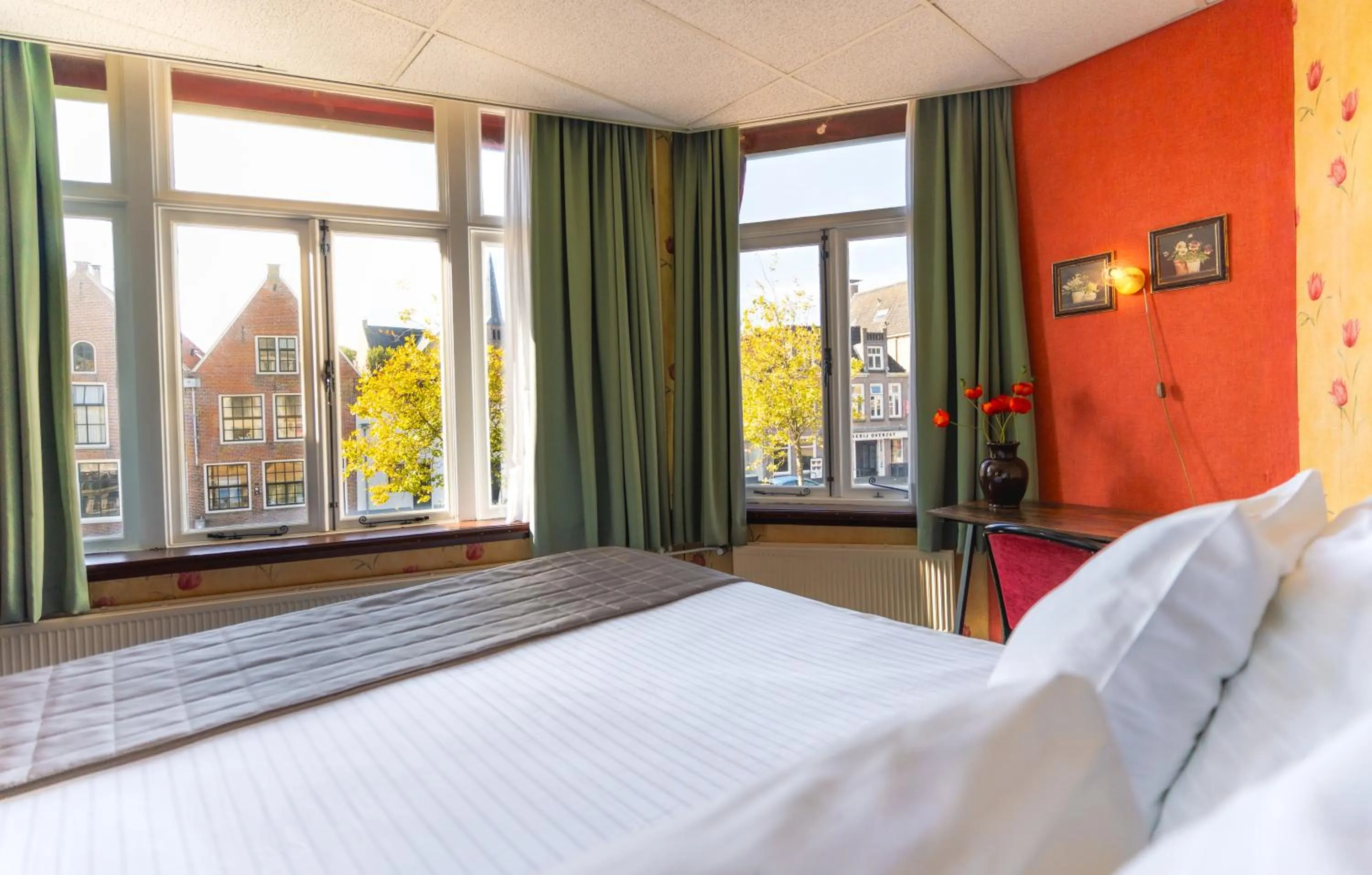 Bed in Hotel Restaurant 't Heerenlogement