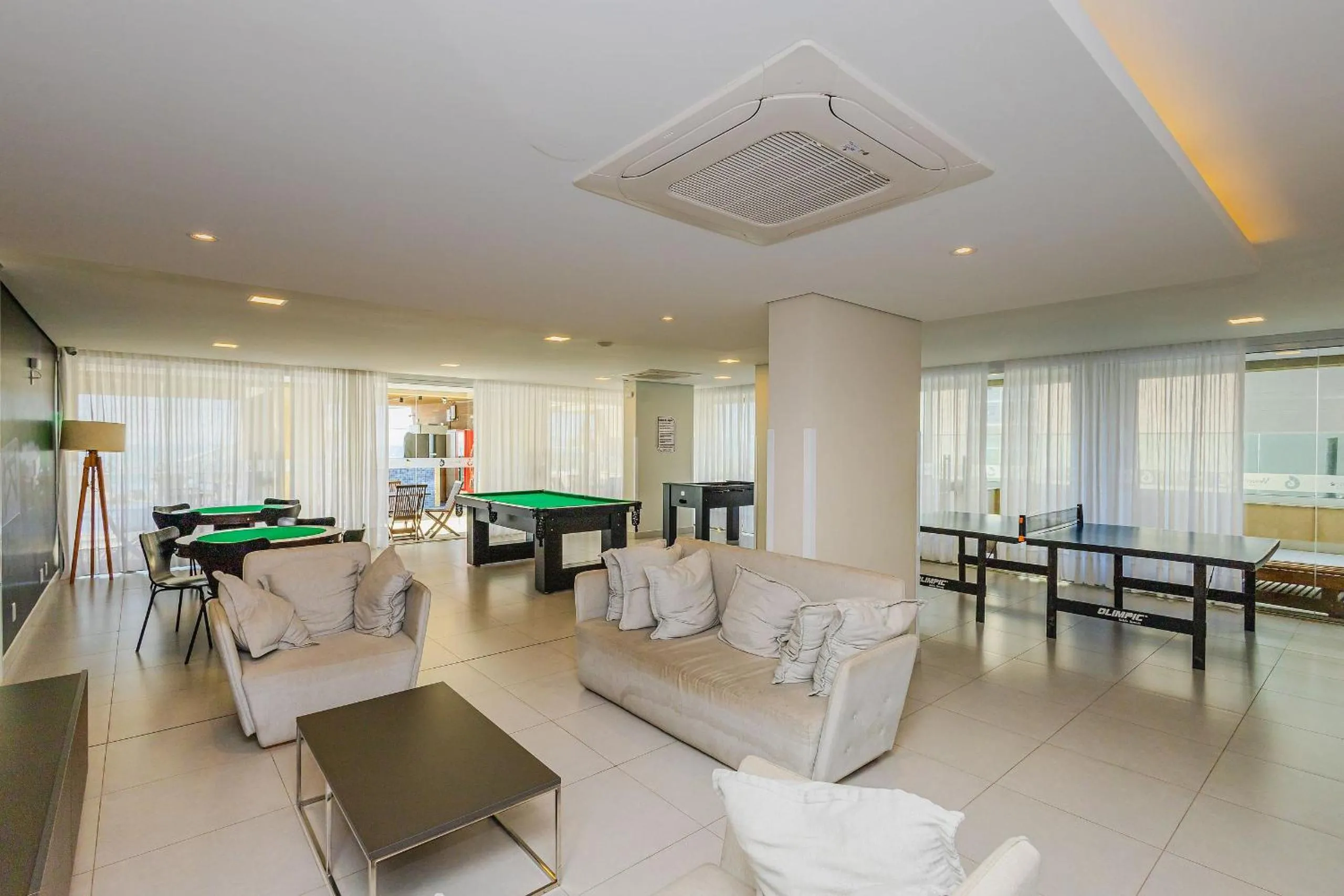 Game Room in Venice Home Club - Balneário Piçarras