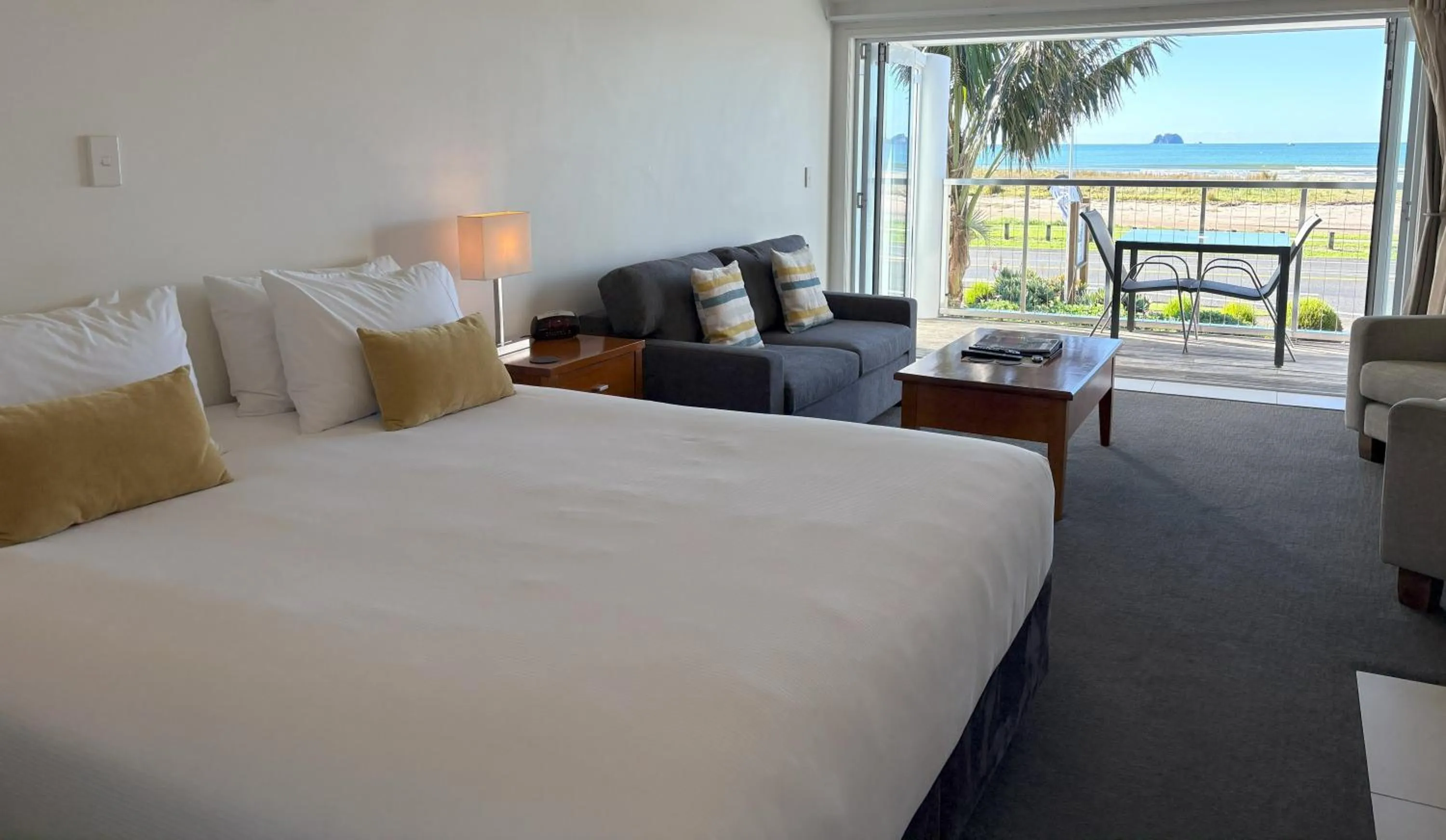 Bed in Baileys At The Beach