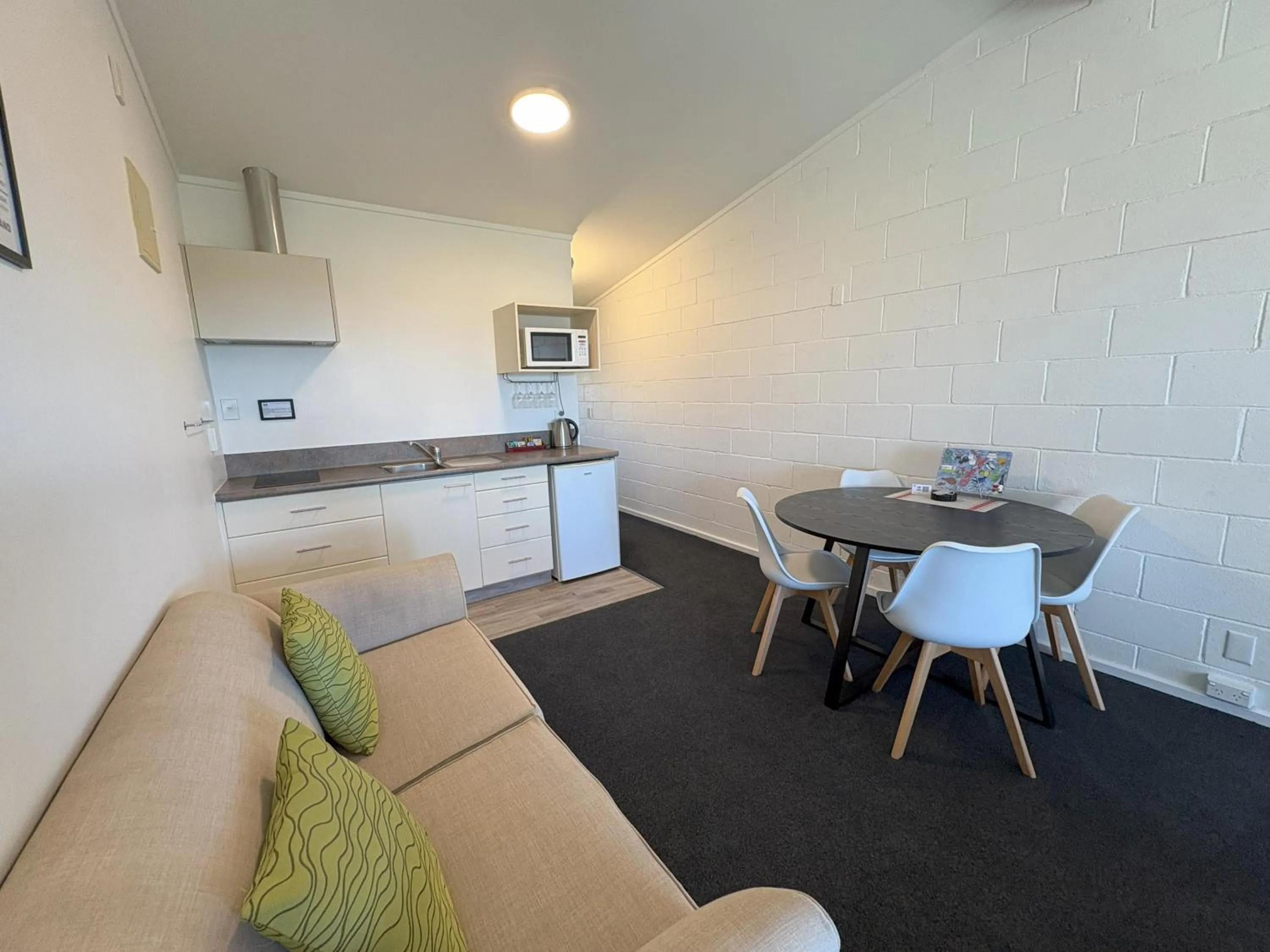 Coffee/tea facilities in Baileys At The Beach