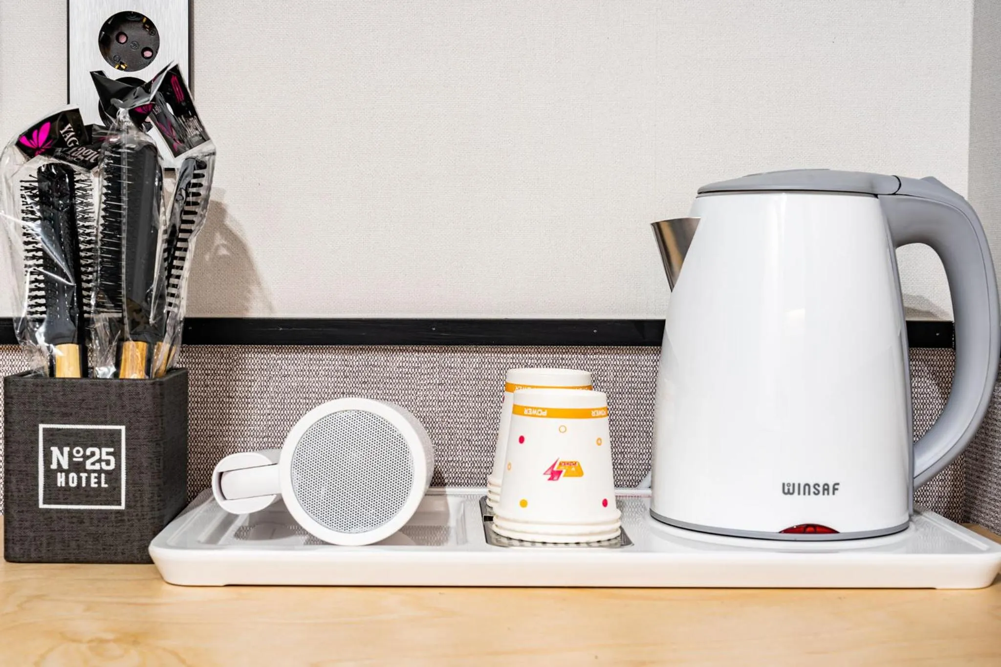 Coffee/tea facilities in No.25