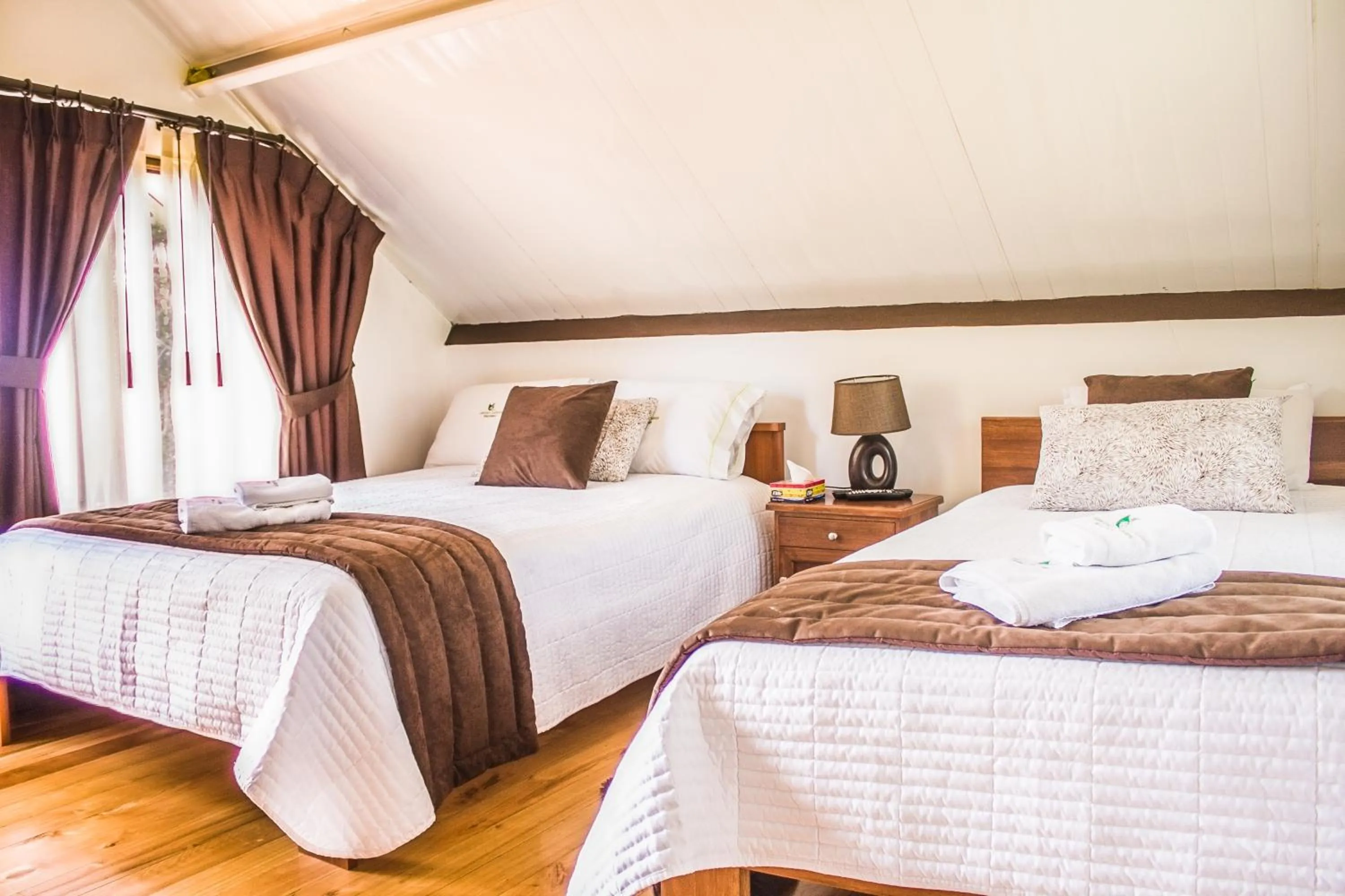 Bed in Hosteria Airport Garden