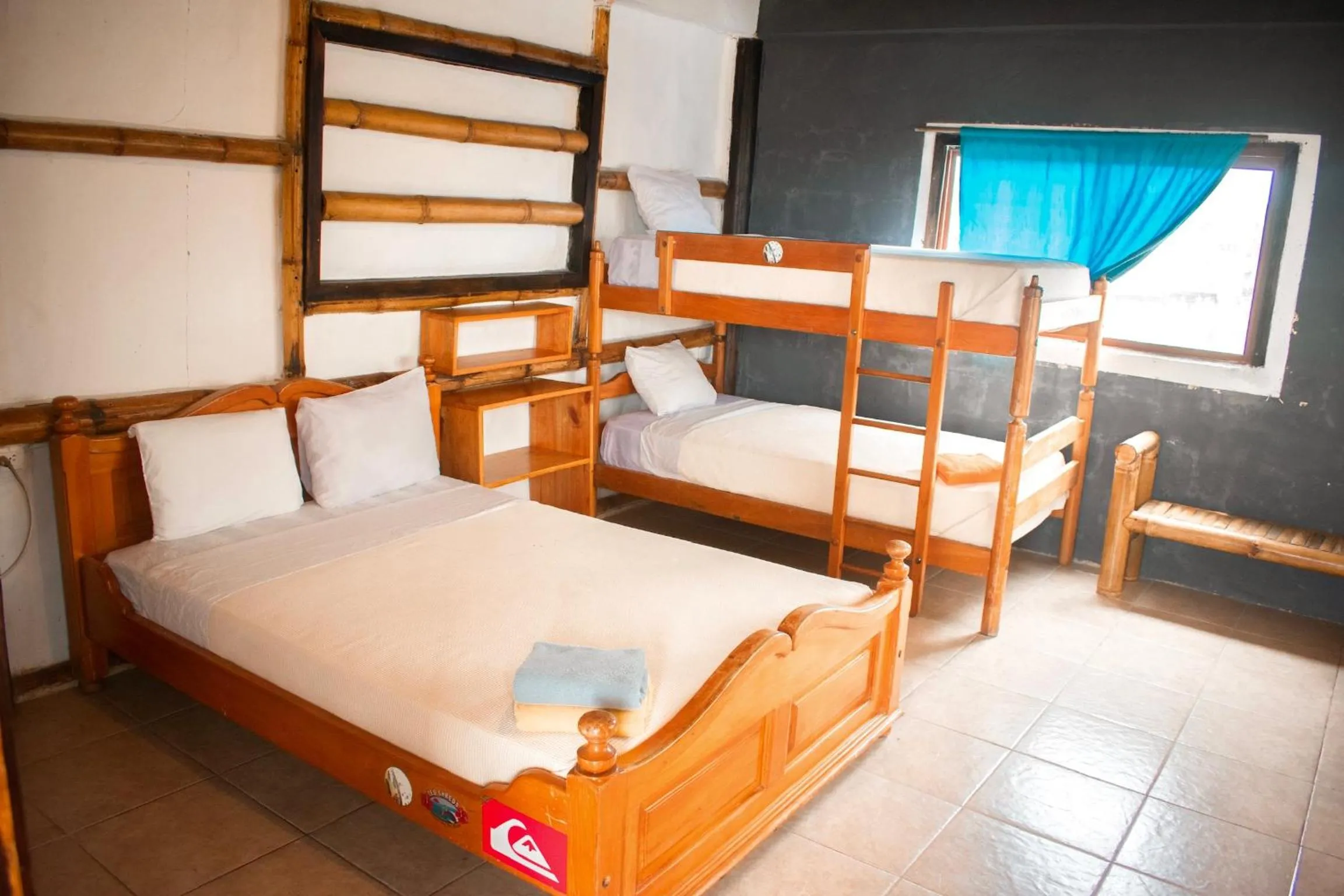 View (from property/room), Bed in La Facha Hostal Restaurant Surf