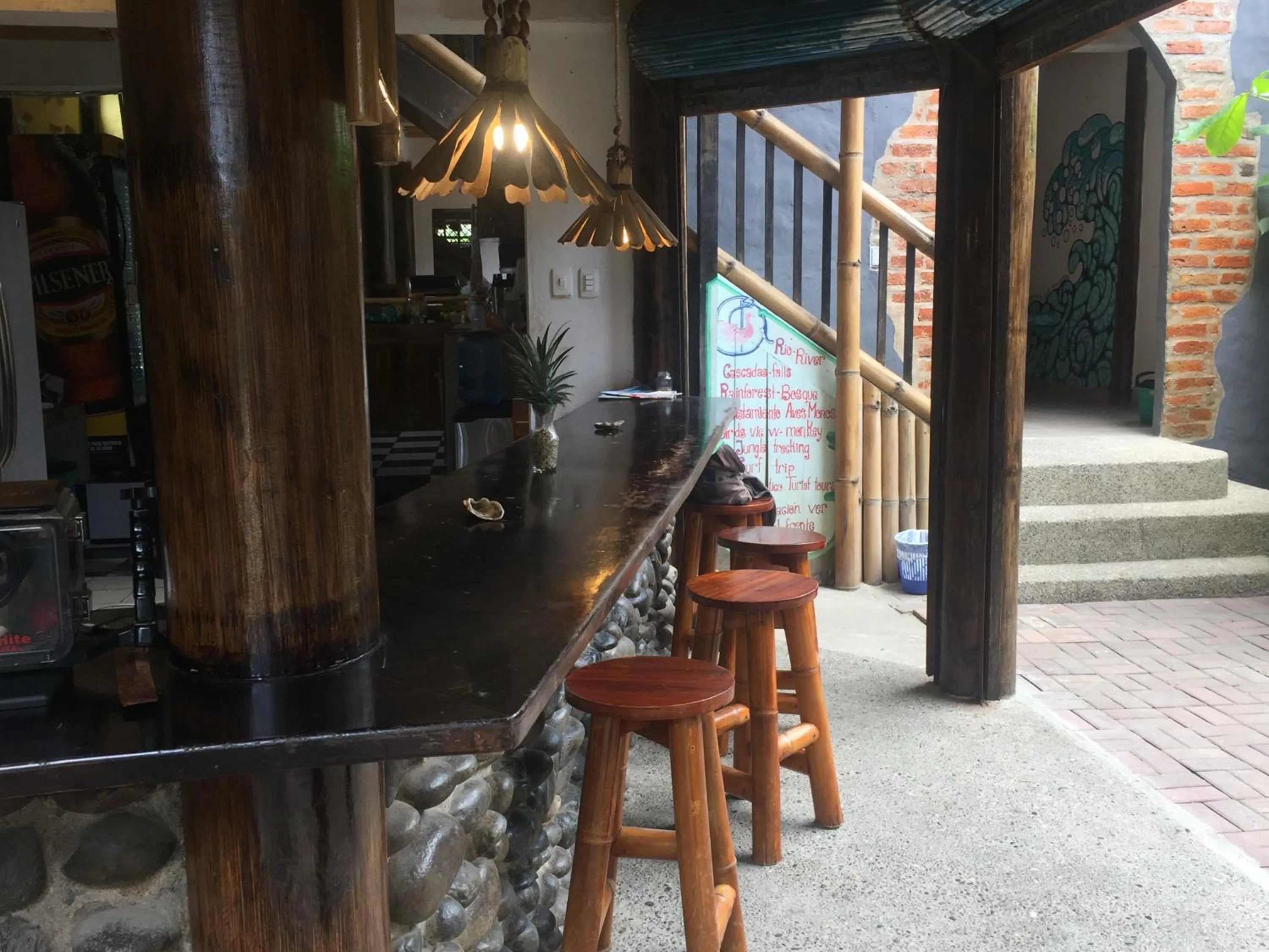 Restaurant/places to eat in La Facha Hostal Restaurant Surf