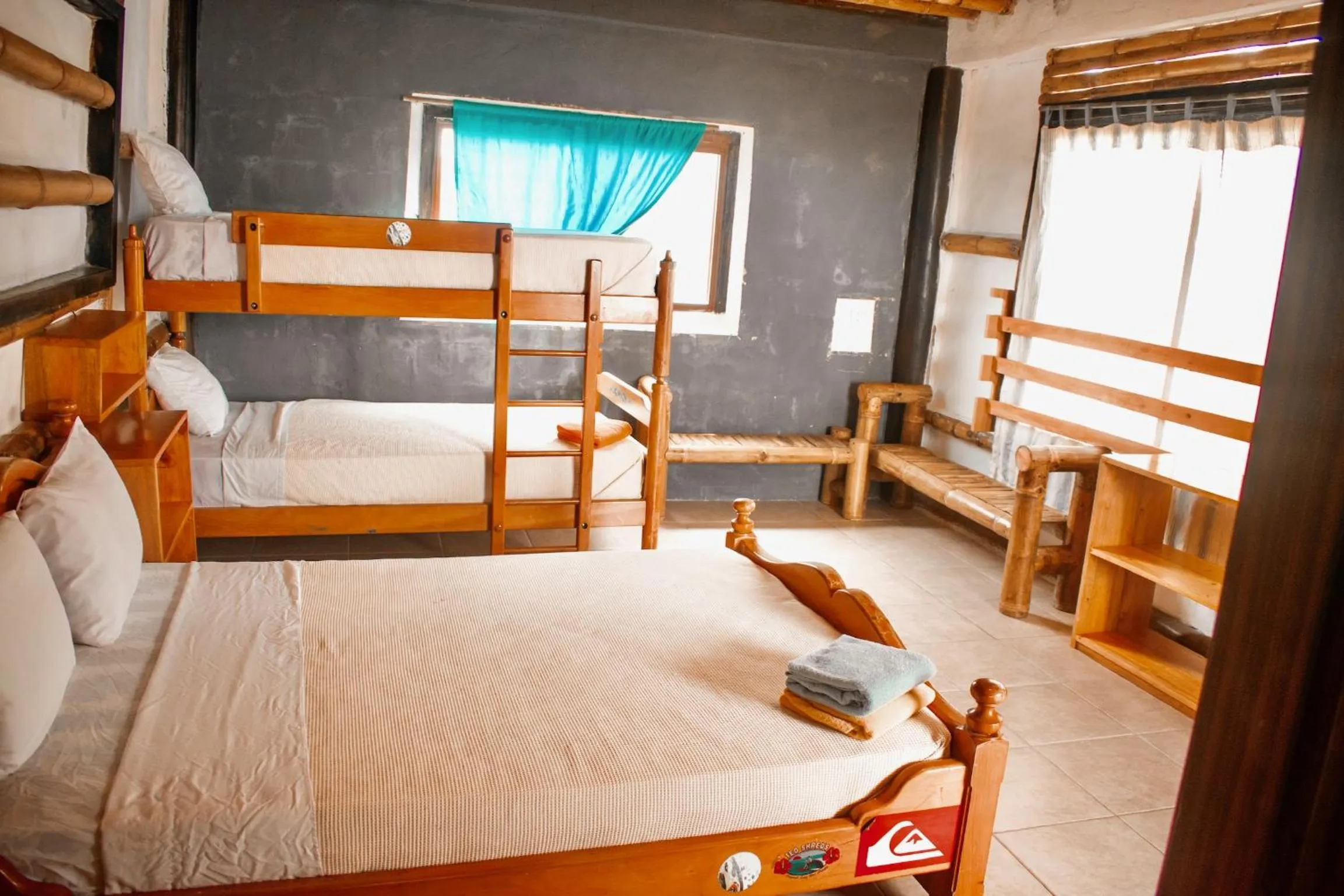 View (from property/room), Bed in La Facha Hostal Restaurant Surf