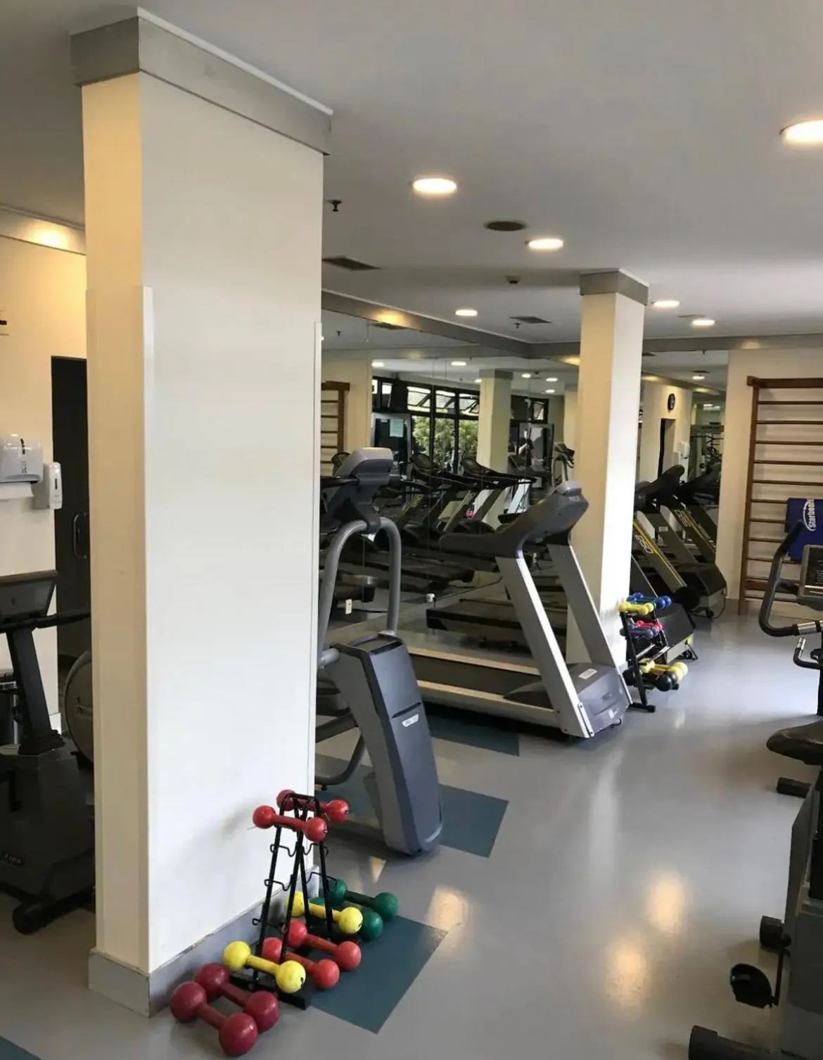 Fitness centre/facilities in Quarto de hotel de luxo Congonhas