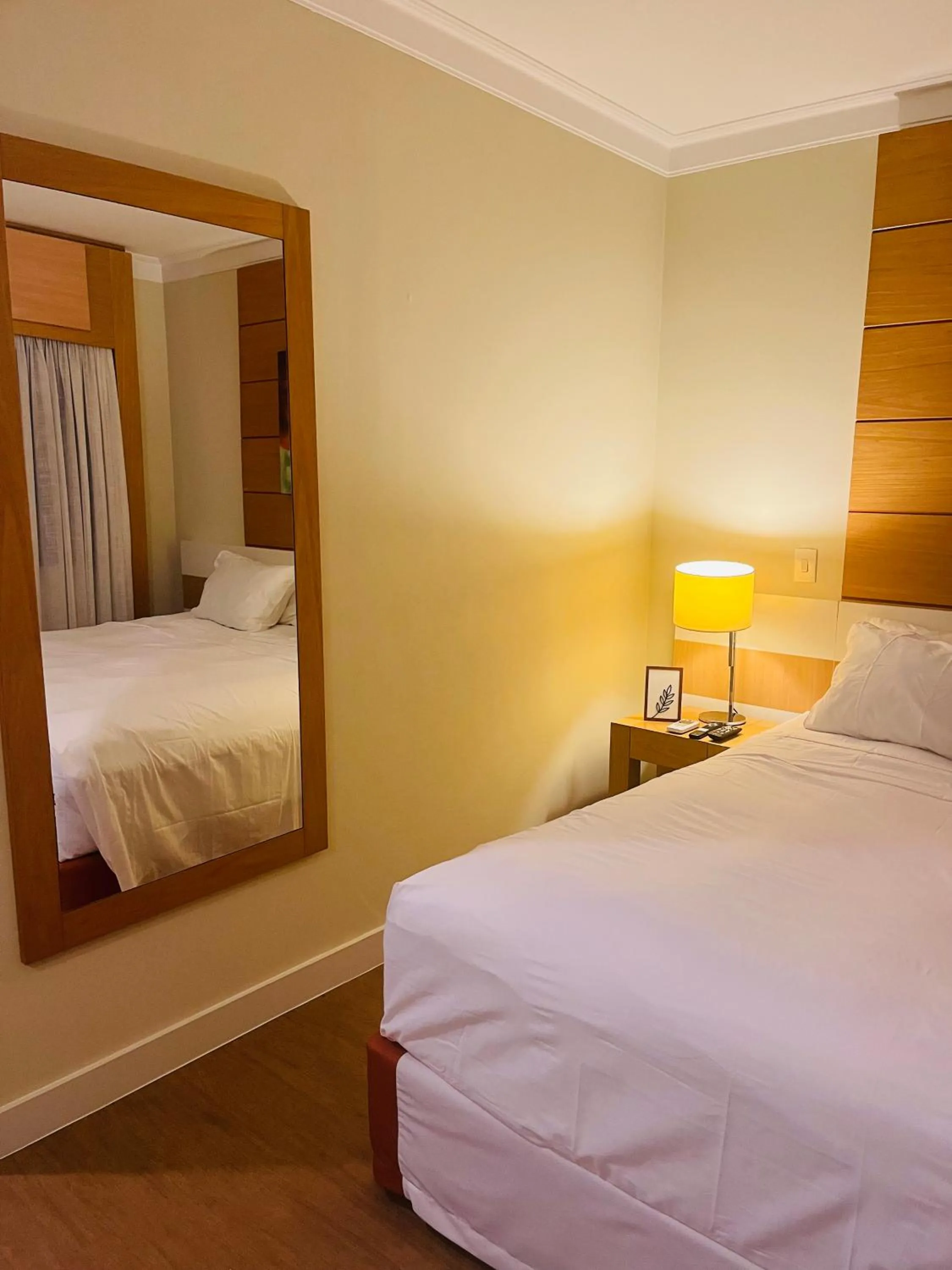 Bedroom, Bed in Quarto de hotel de luxo Congonhas