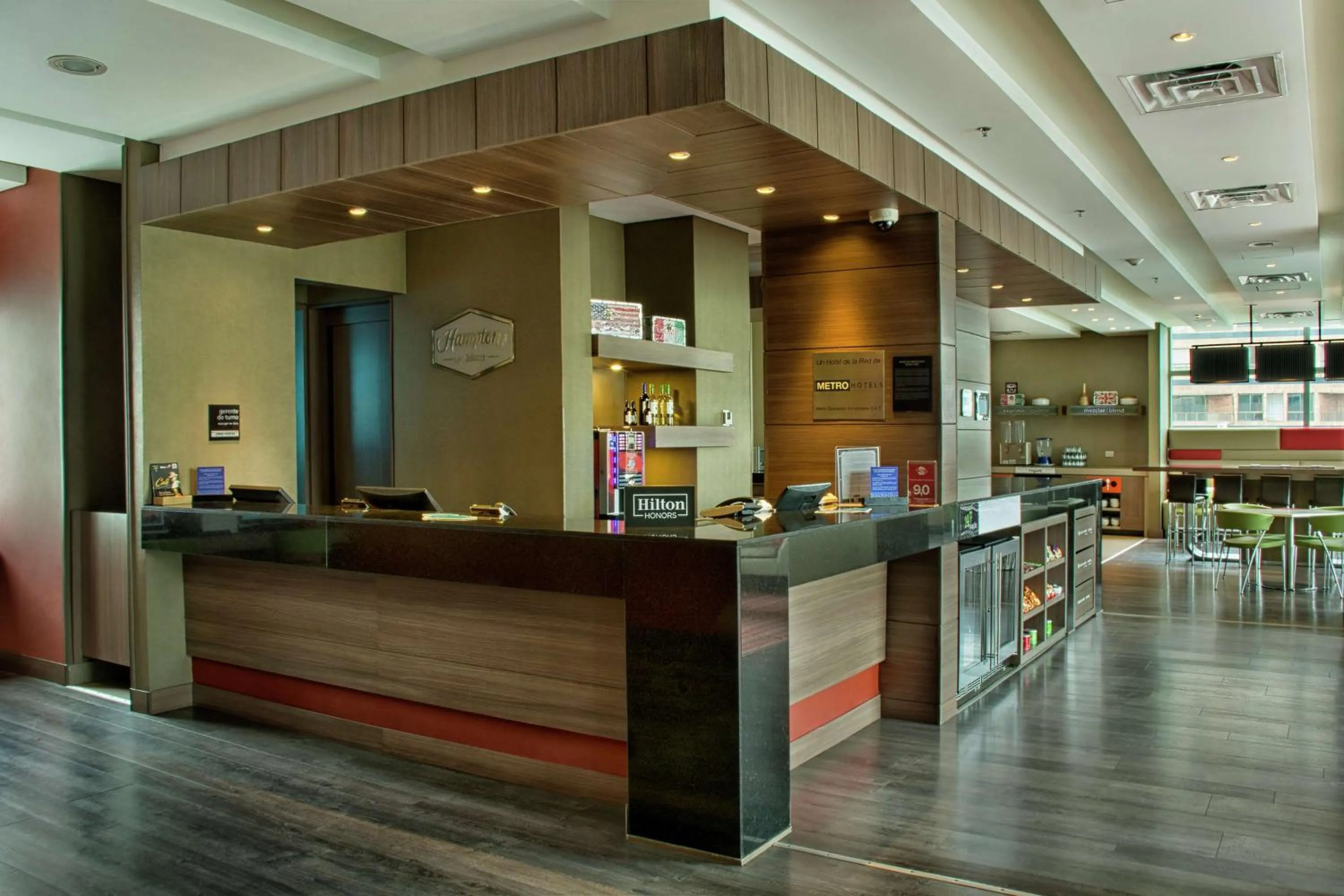 Lobby or reception in Hampton by Hilton Cali