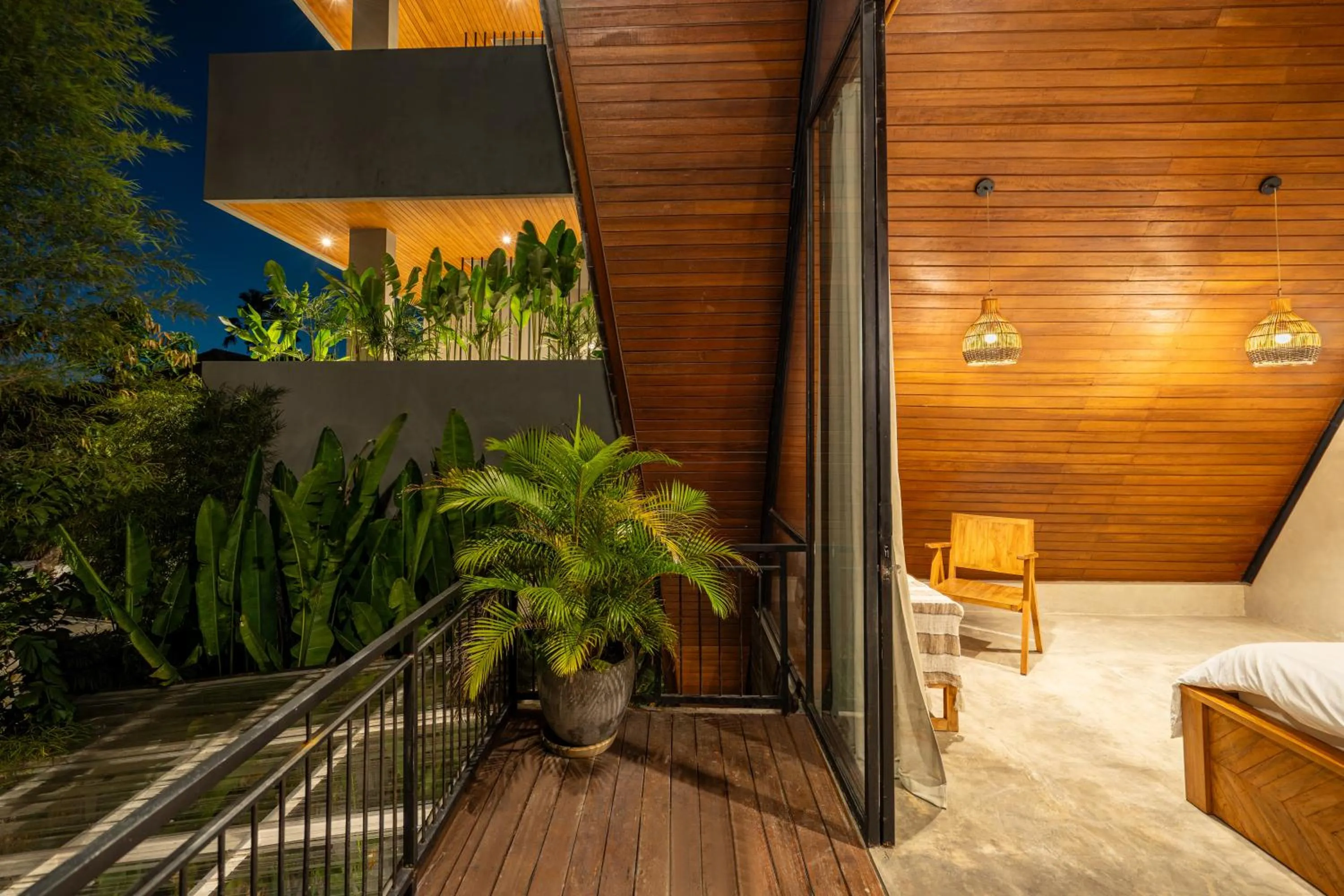 Night in Kalino Villa by Betterplace