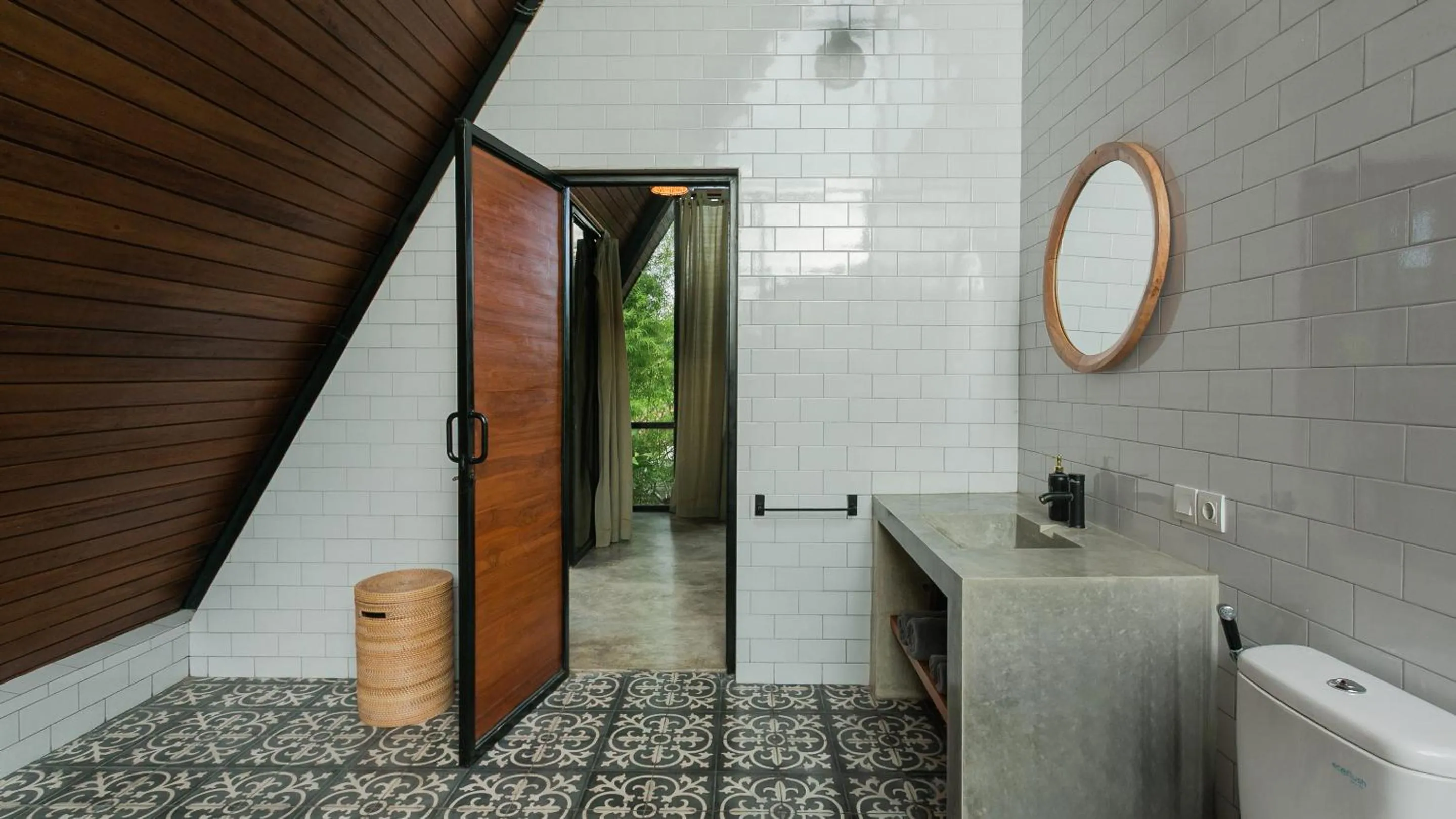 Bathroom in Kalino Villa by Betterplace