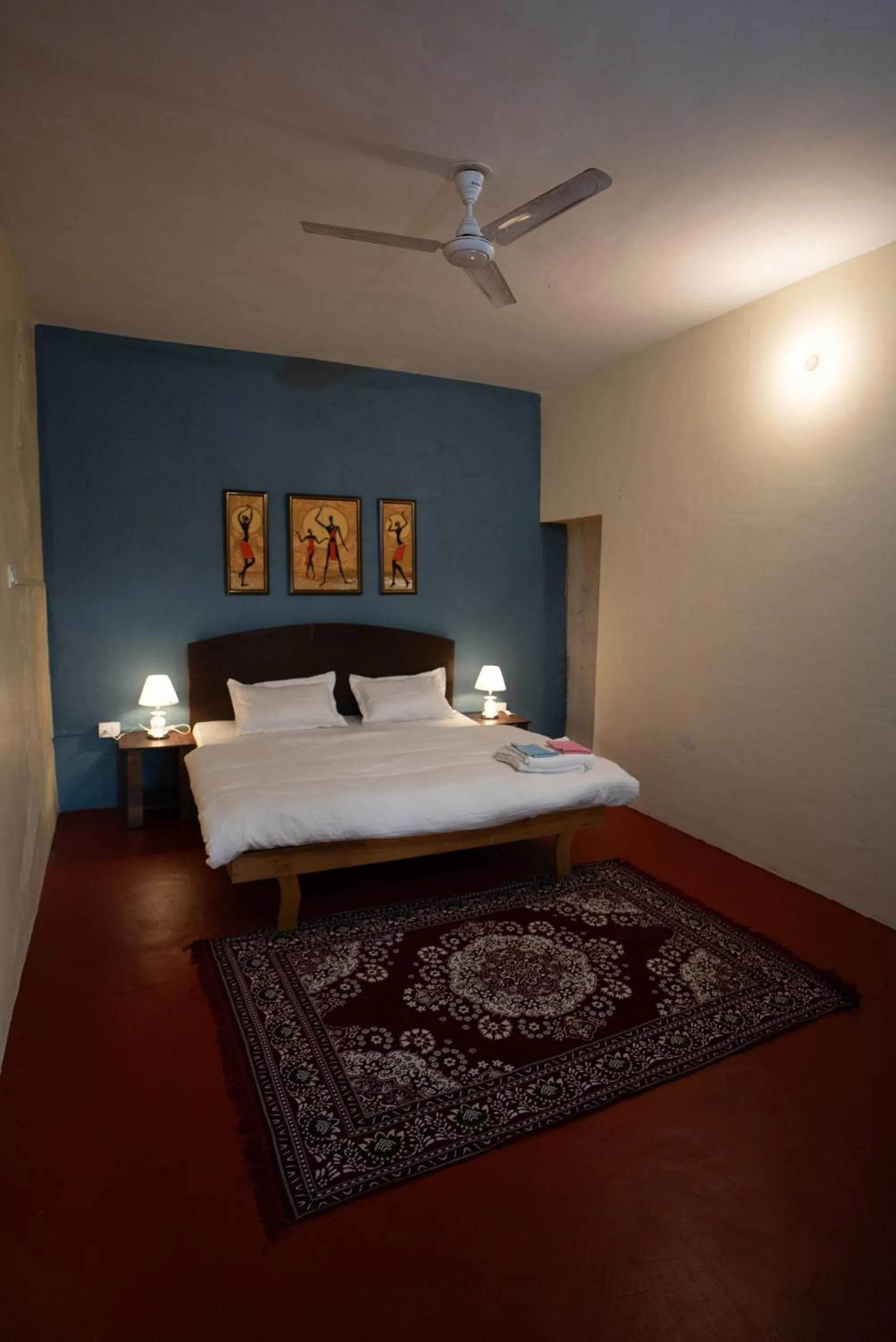 Bed in Dhauladhar View Village Resort